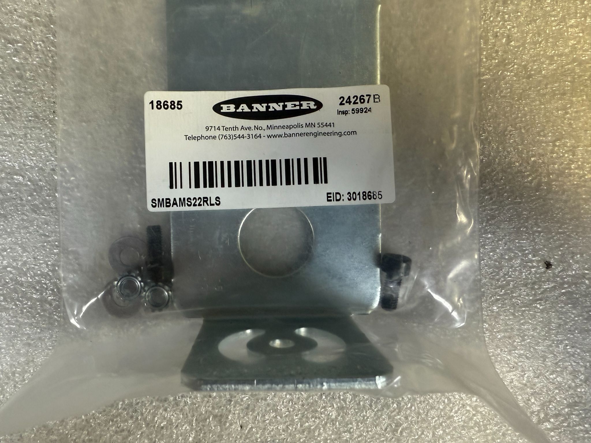 BANNER SMBAMS22RLS Right-Angle Mounting Bracket 18685 NEW 1
