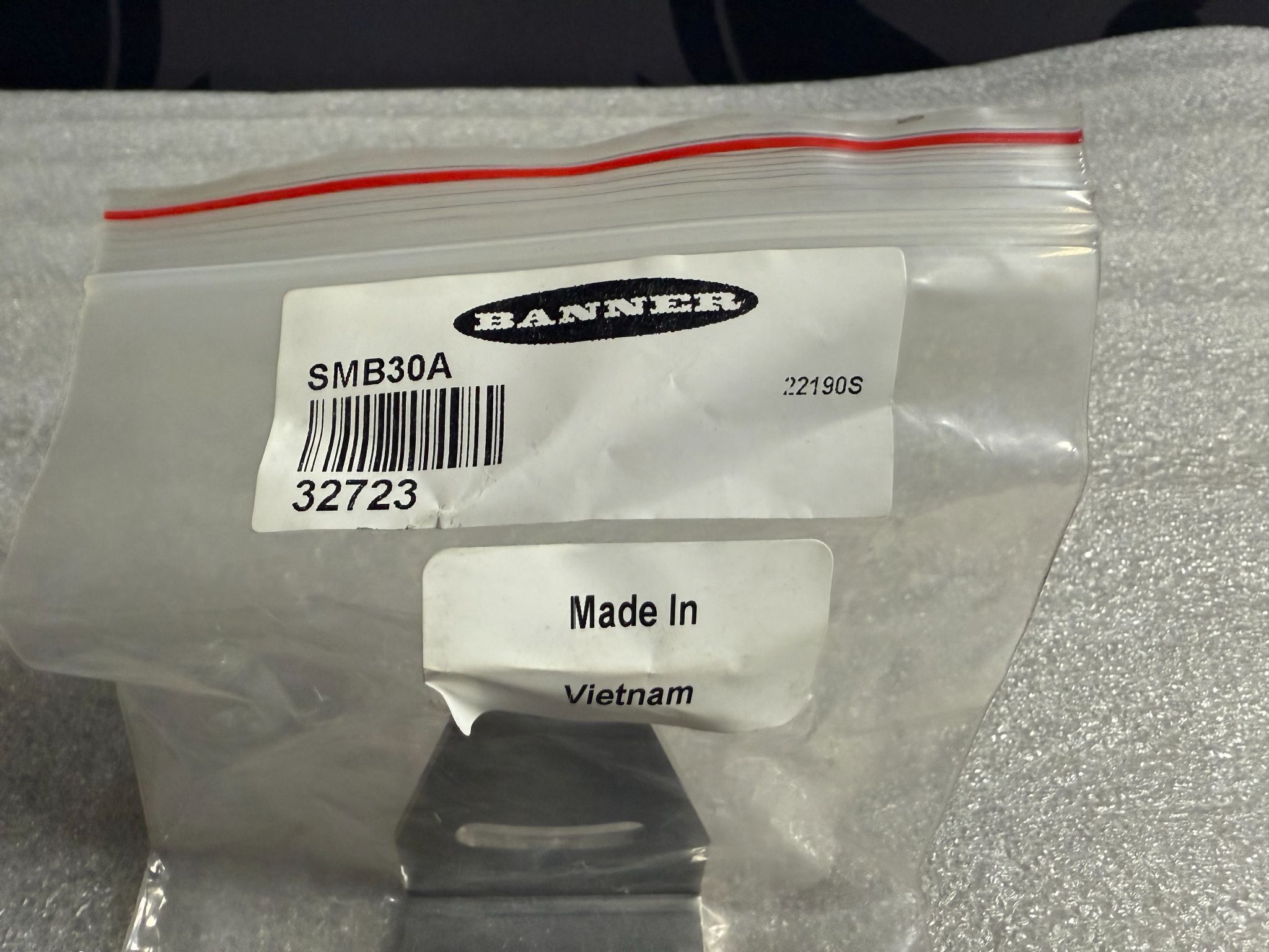 BANNER SMB30A Right-Angle Mounting Bracket 32723 NEW 1