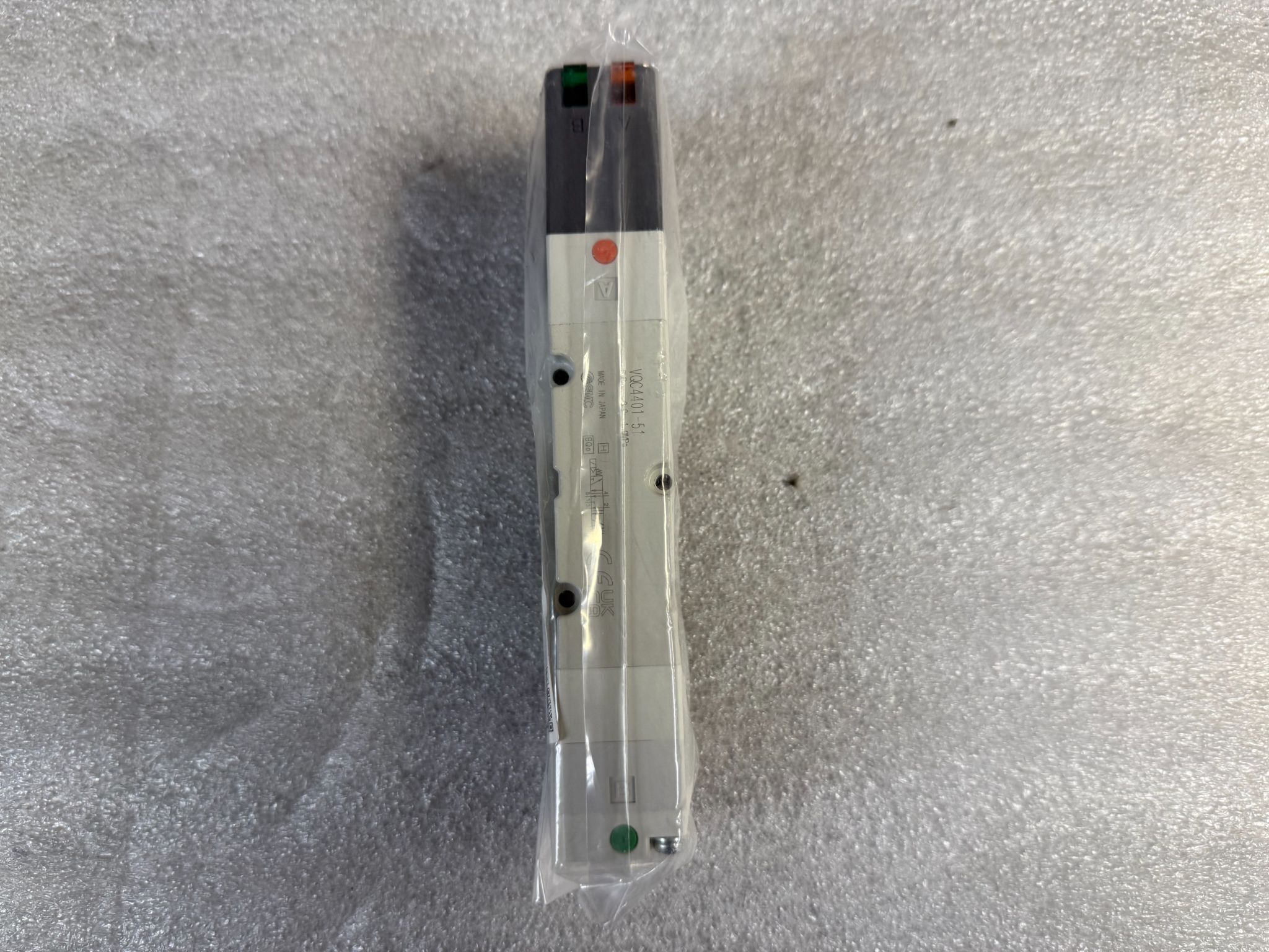 SMC VQC4401‑51 VQC4000 5‑Port Solenoid Valve NEW 1