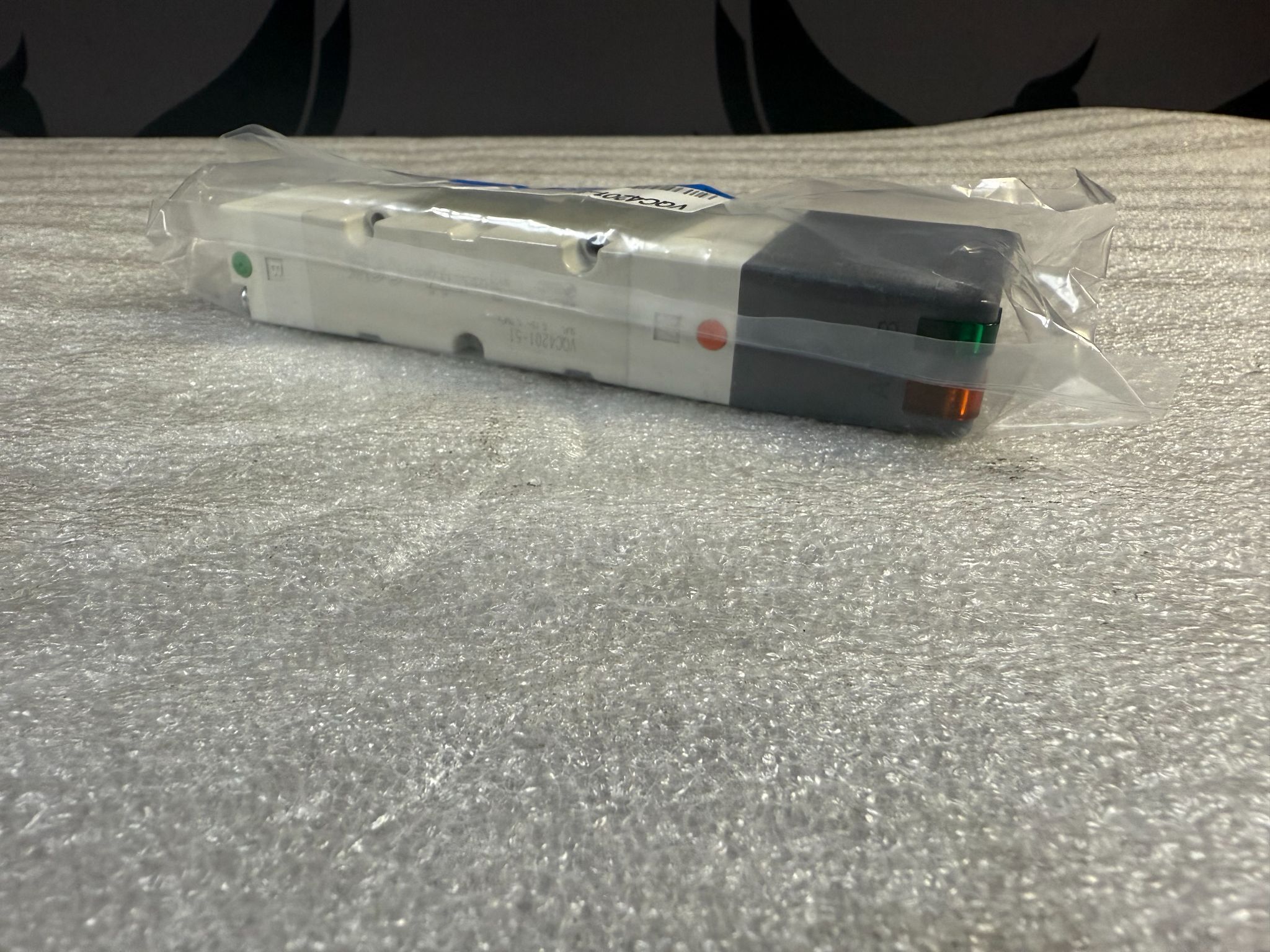 SMC VQC4201-51 Solenoid Valve NEW 2