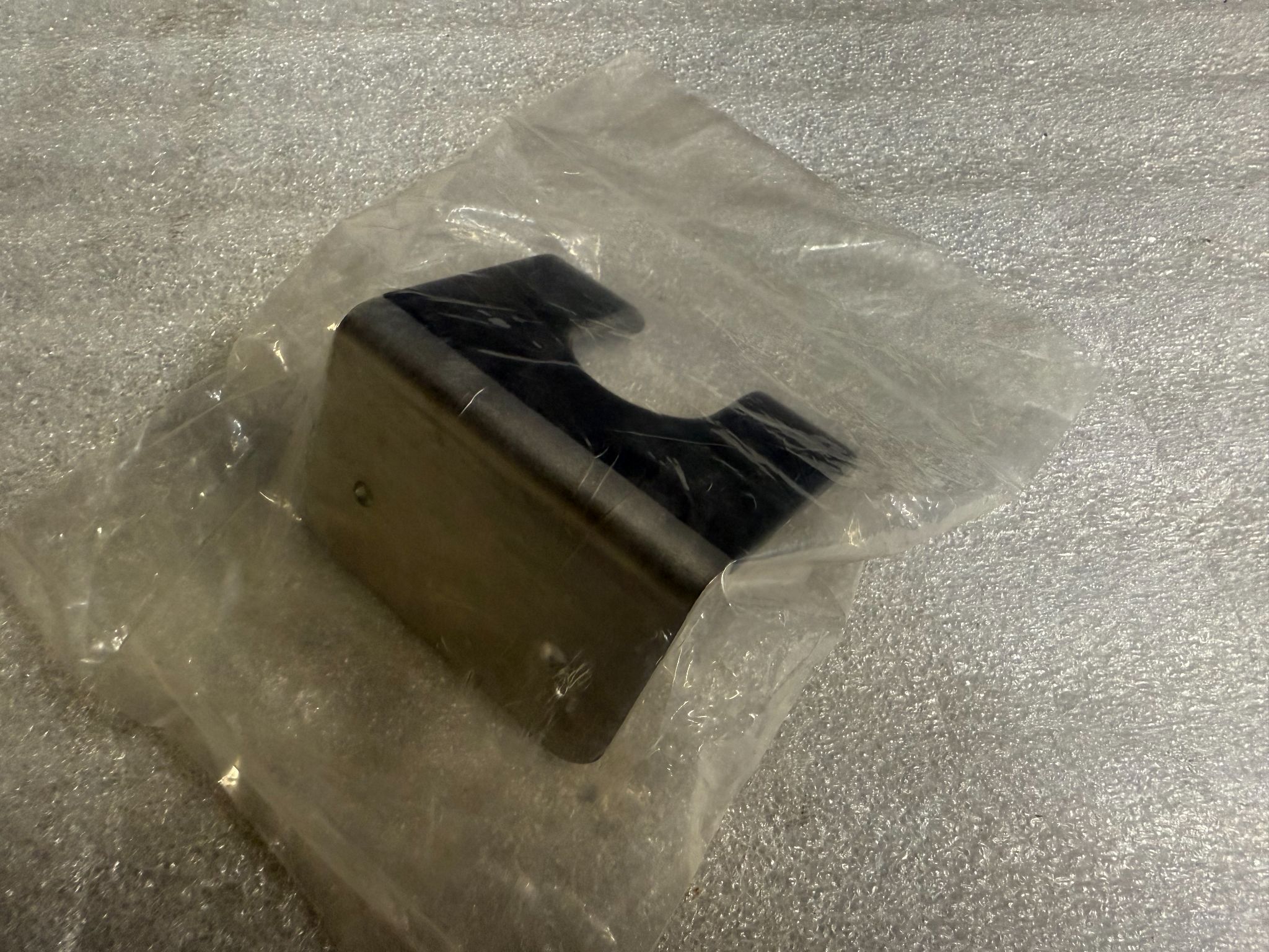 ALLEN BRADLEY 440J-A00N GripSwitch Mounting Bracket NEW 2