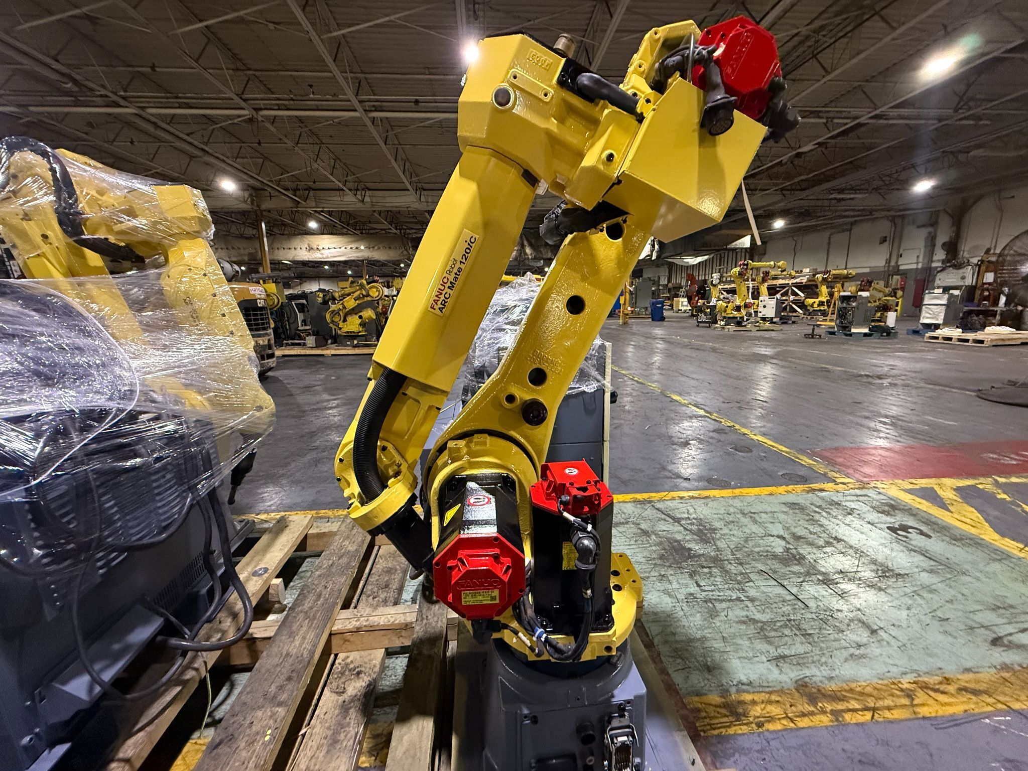 FANUC ArcMate 120iC Complete with R-30iB Controller REFURBISHED 1