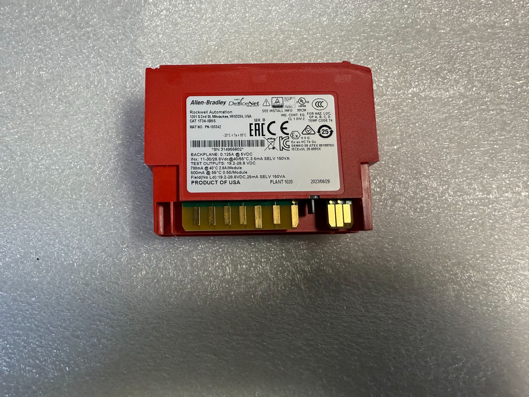 ALLEN-BRADLEY 1734-IB8S POINT Guard I/O Safety Input Module USED 1
