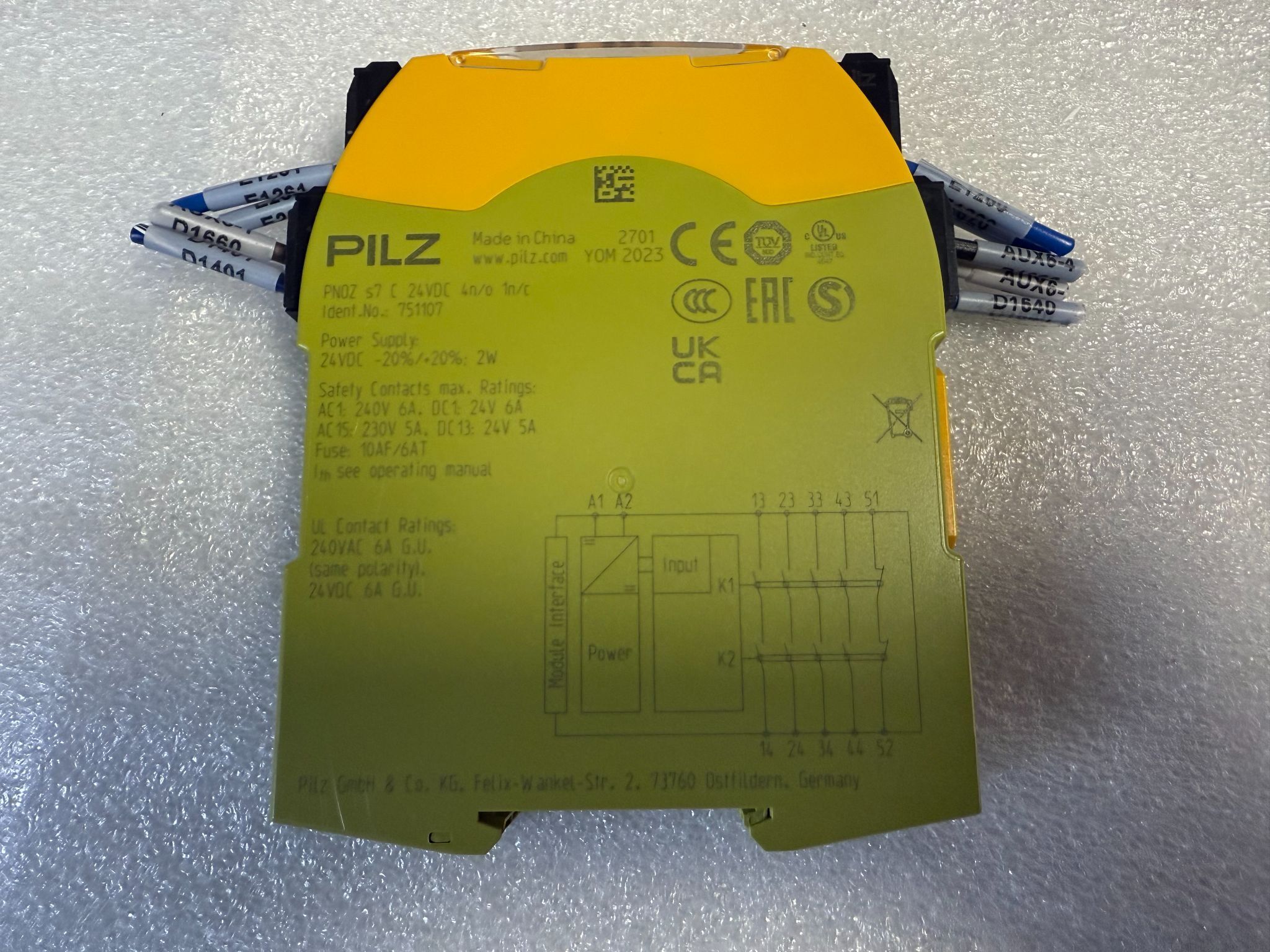 PILZ 751107 PNOZ s7 C Safety Relay USED 3