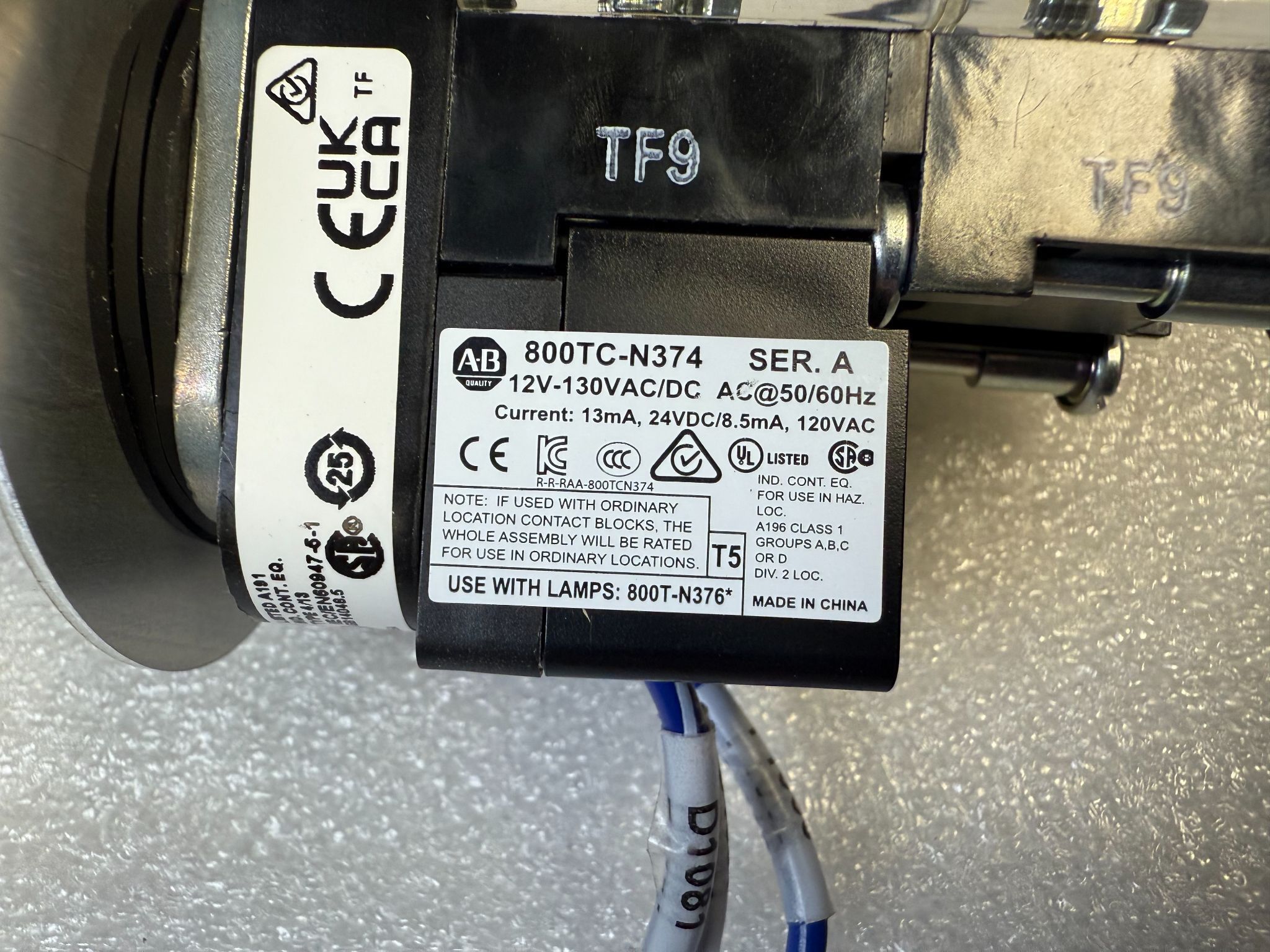 ALLEN BRADLEY 800T-FXQH2RA5 Emergency Stop Pushbutton Switch USED 2