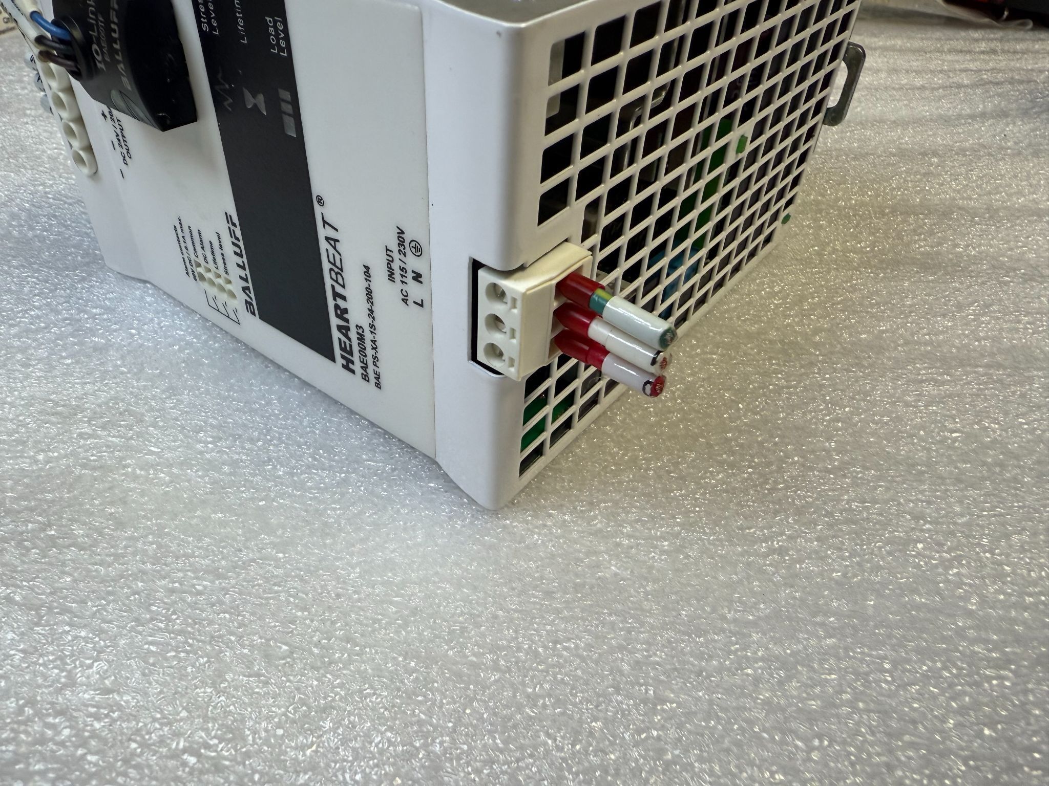 BALLUFF BAE PS-XA-1S-24-200-104 24VDC Power Supply BAE00M3 USED 3