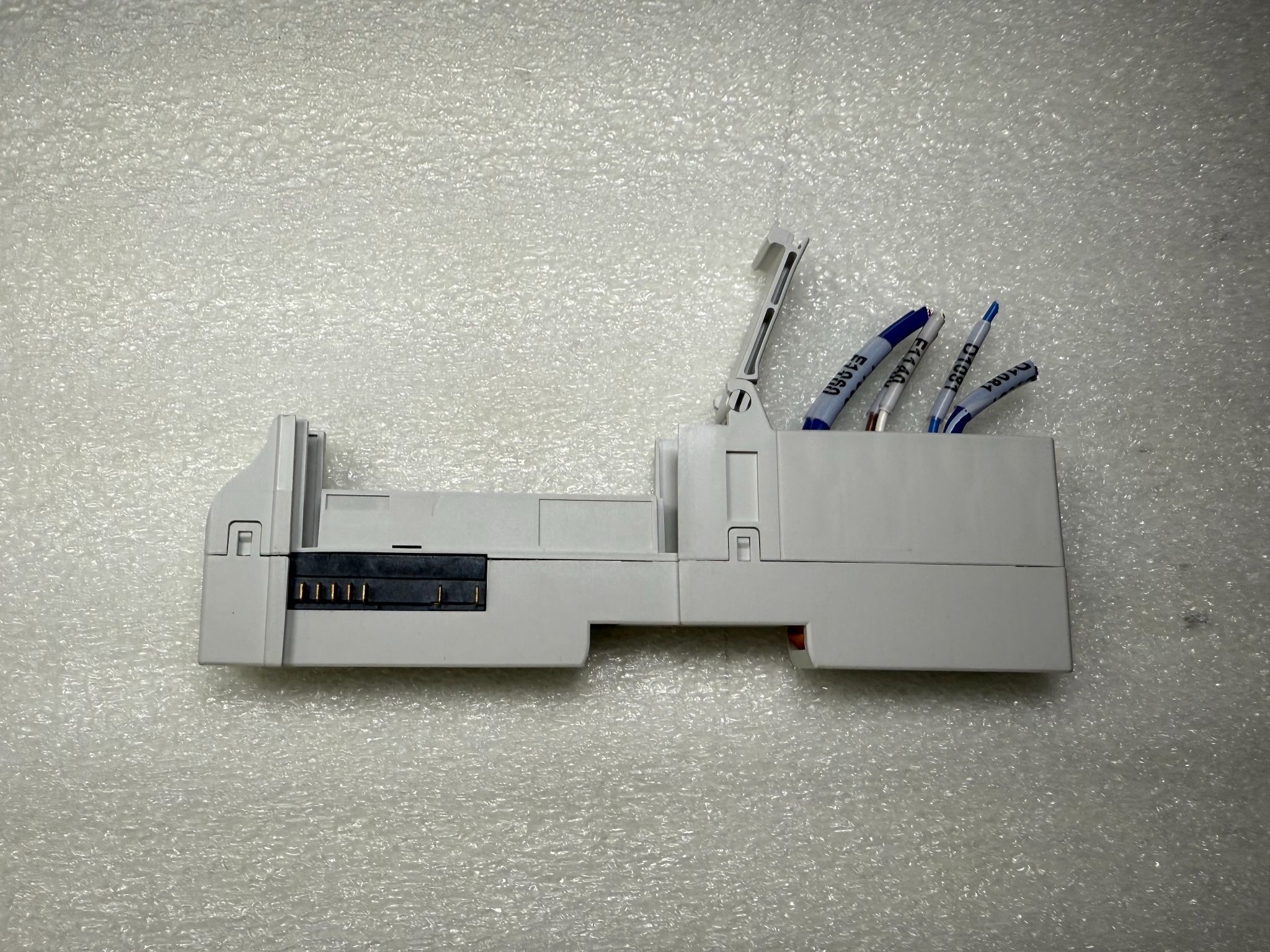 ALLEN BRADLEY 1734-TOPS 8-Point I/O Terminal Base USED 2