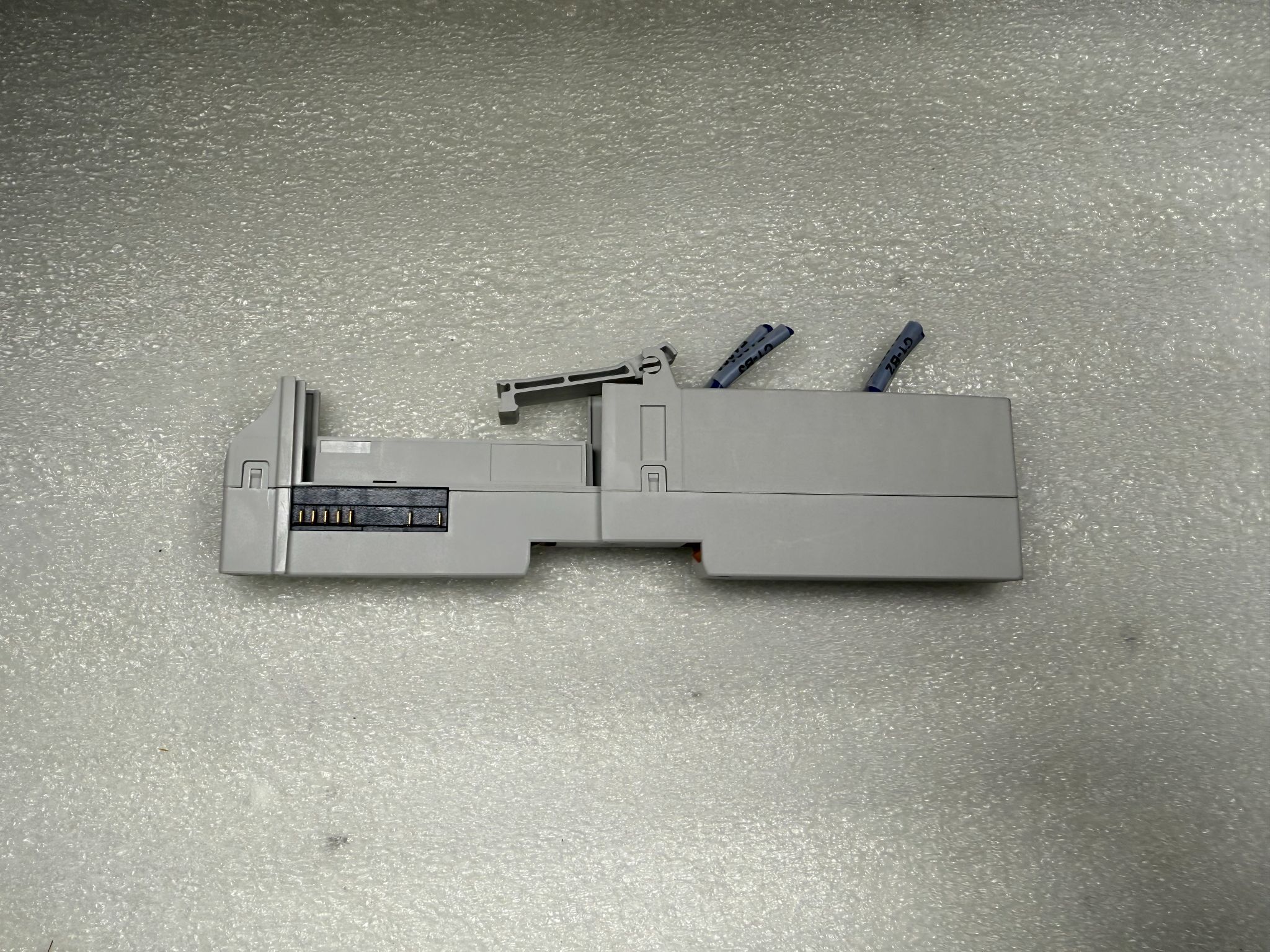 ALLEN BRADLEY 1734-TOP3S 12-Point I/O Terminal Base USED 0