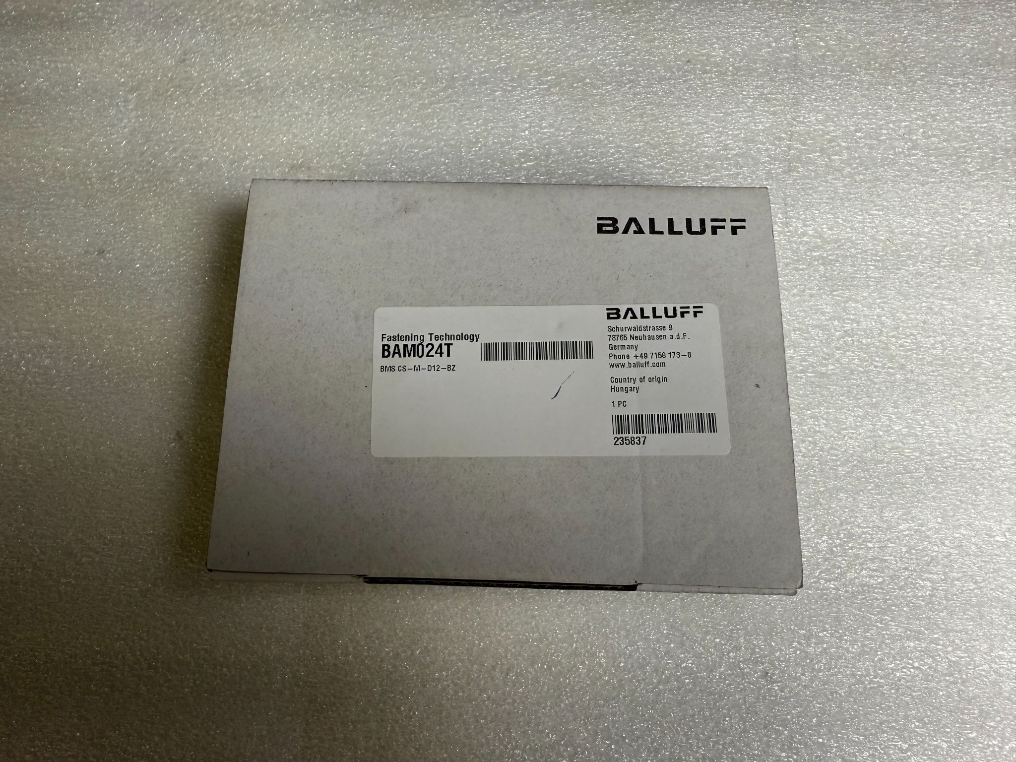 Balluff BMS CS-M-D12-BZ Sensor Mounting Clamp BAM024T NEW 0