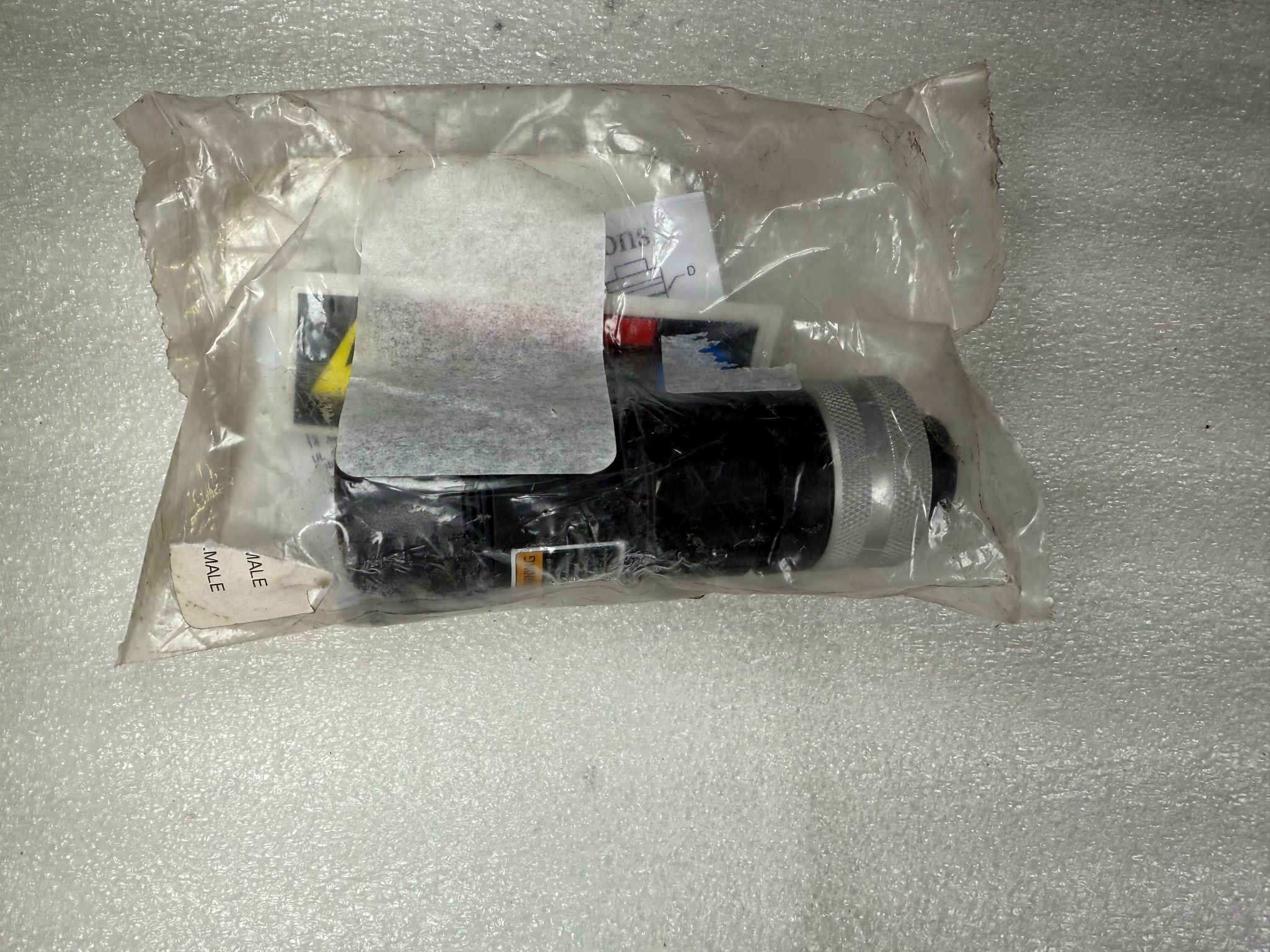 ALLEN BRADLEY 280-FAM35F M35 4P Female-Straight Field Connector NEW 1