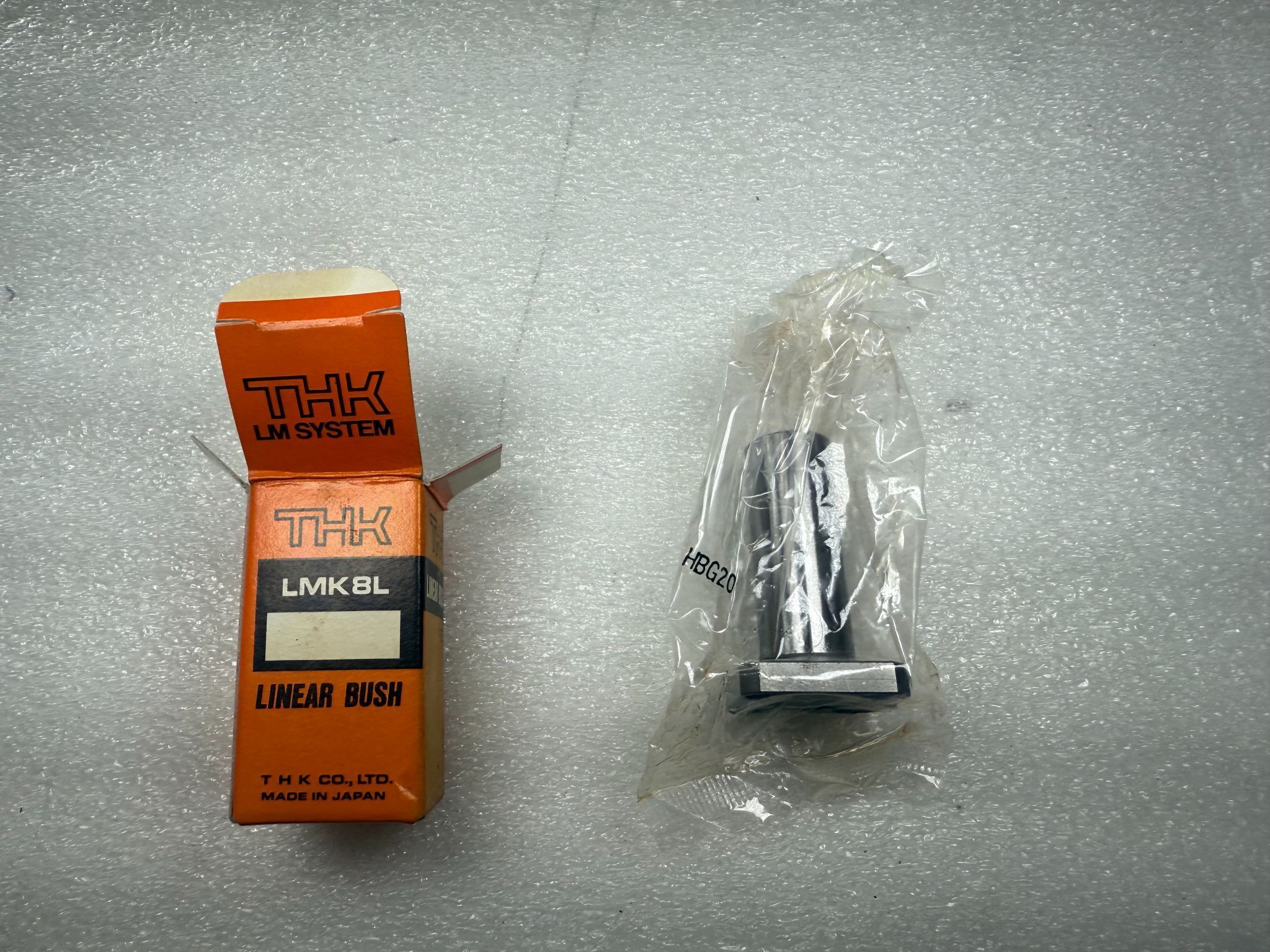 THK LMK8L Flanged Linear Bushing NEW 1