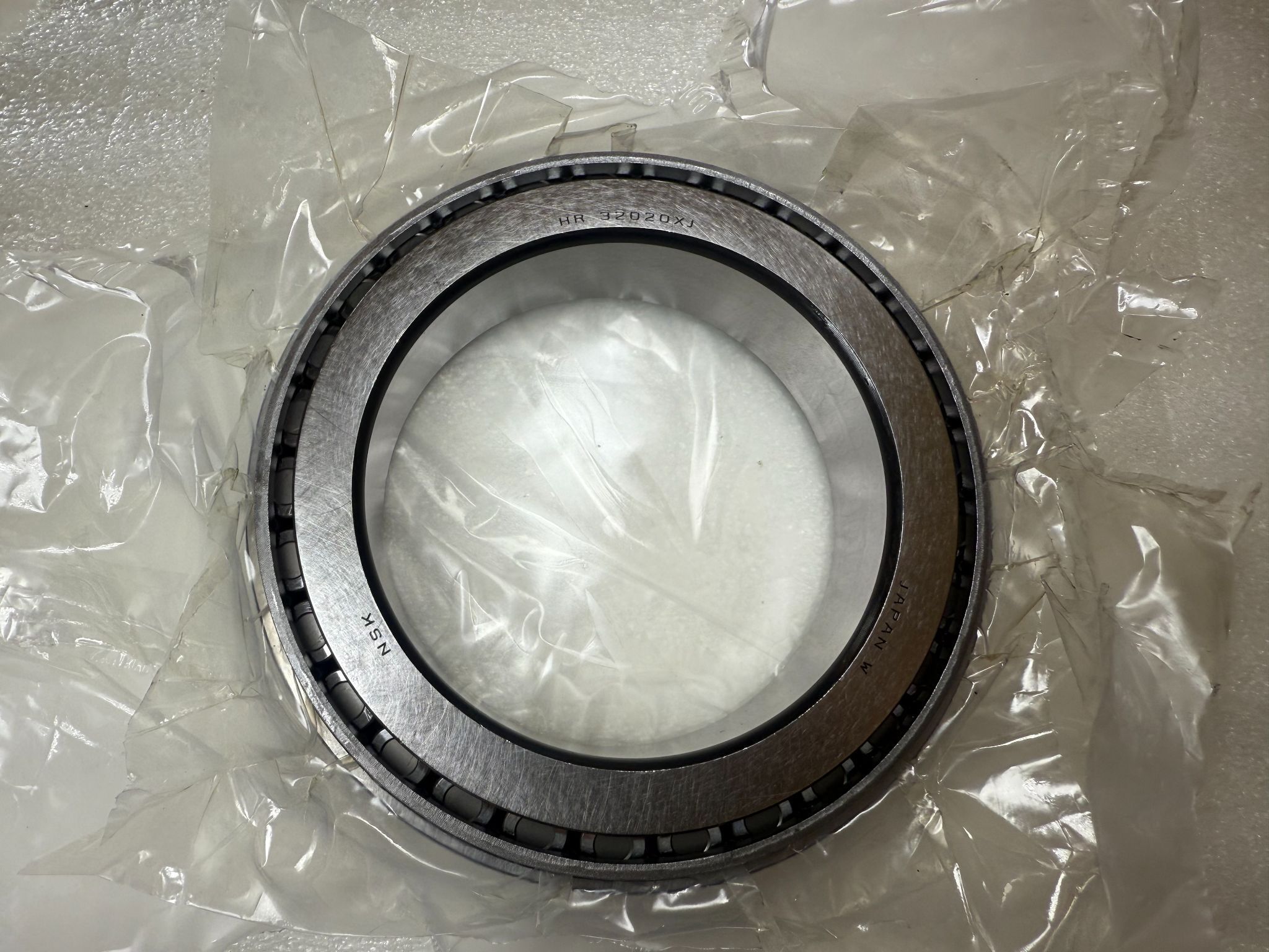 NSK HR32020XJ Tapered Roller Bearing 100mm ID x 150mm OD NEW 1