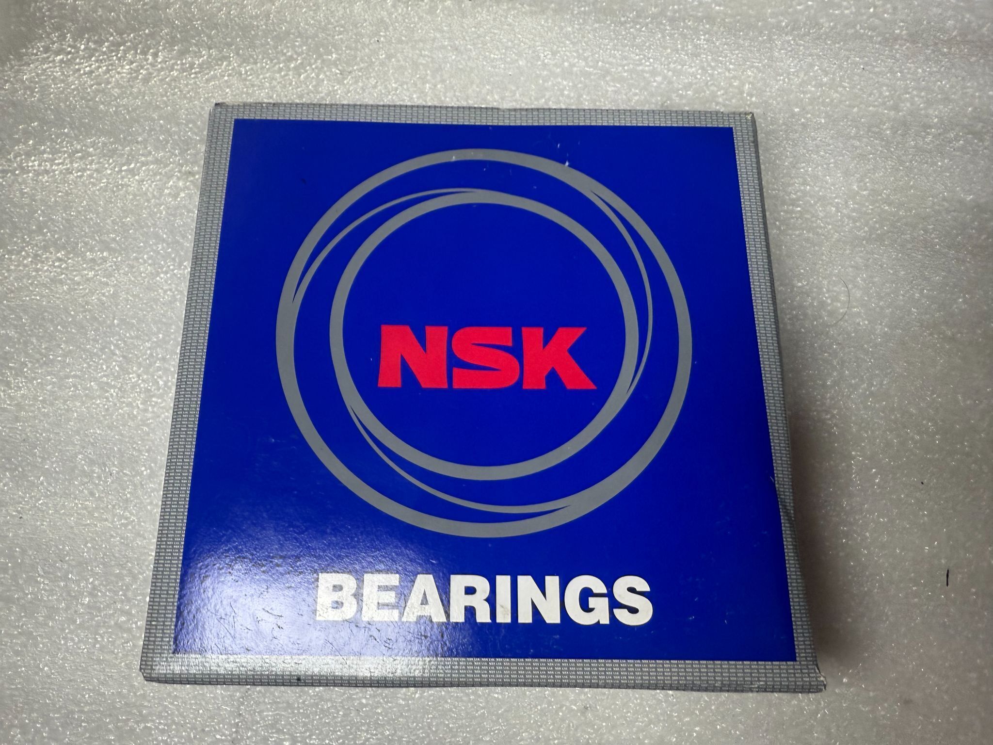 NSK HR32017XJ Tapered Roller Bearing 85mm ID x 130mm OD NEW 0