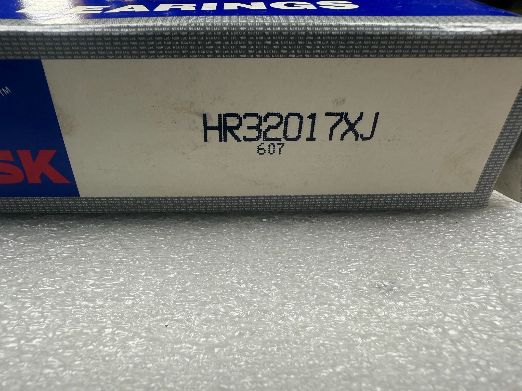 NSK HR32017XJ Tapered Roller Bearing 85mm ID x 130mm OD NEW 2