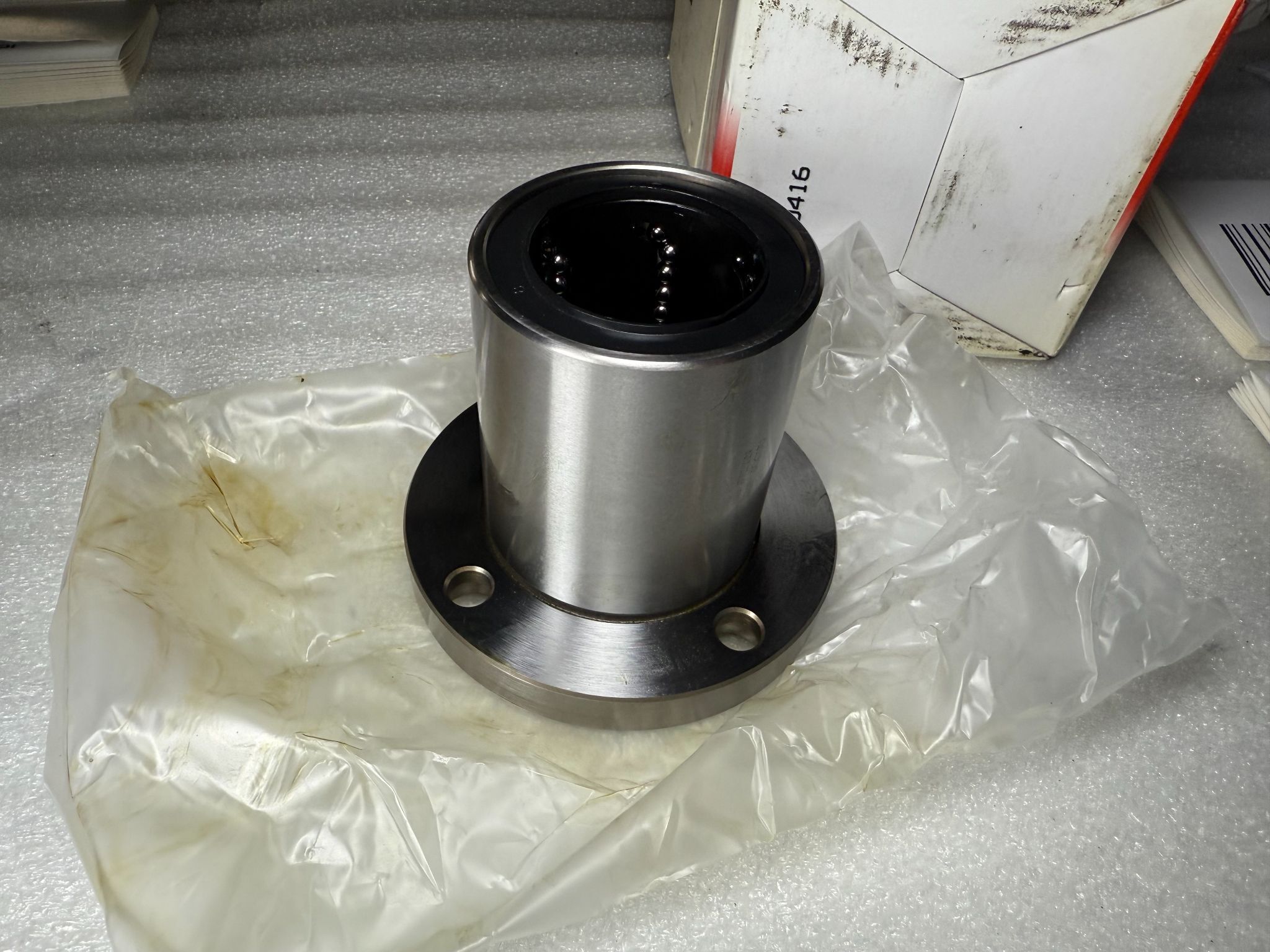 NB SMF-40GUU Flanged Linear Bearing 40 mm ID x 60 mm OD NEW 2