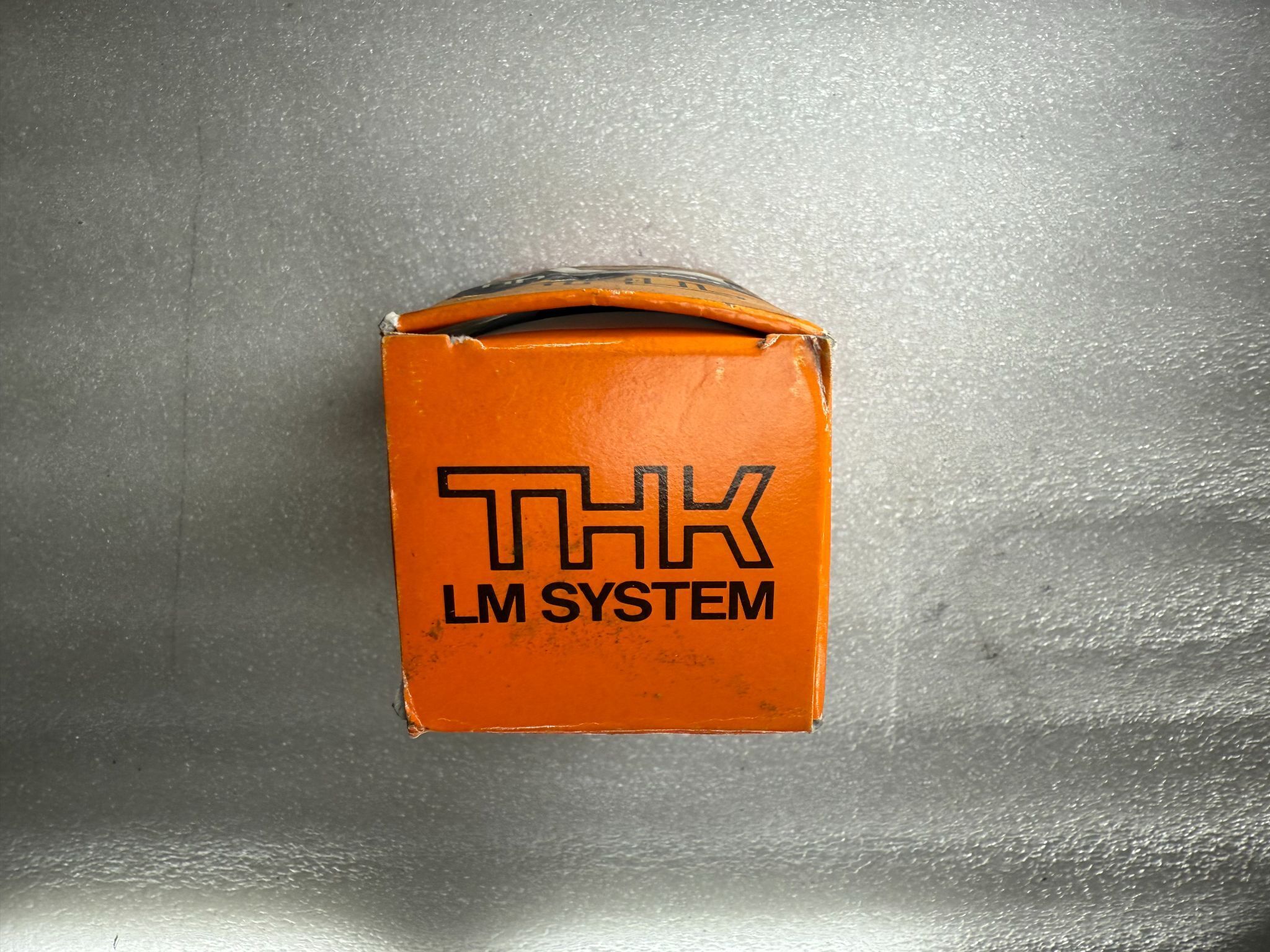 THK LMK25LUU Square Flanged Linear Bearing 25 mm ID x 40 mm OD NEW 0