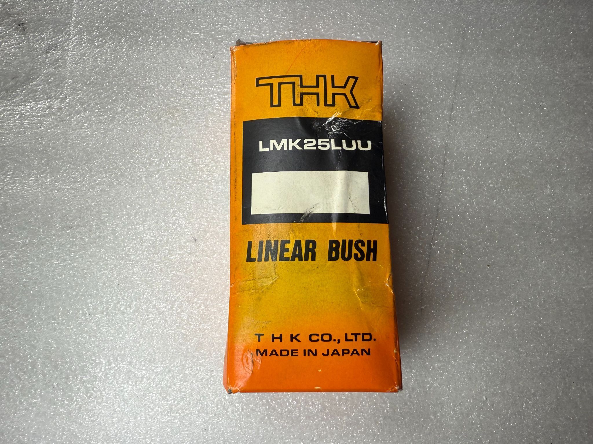 THK LMK25LUU Square Flanged Linear Bearing 25 mm ID x 40 mm OD NEW 1