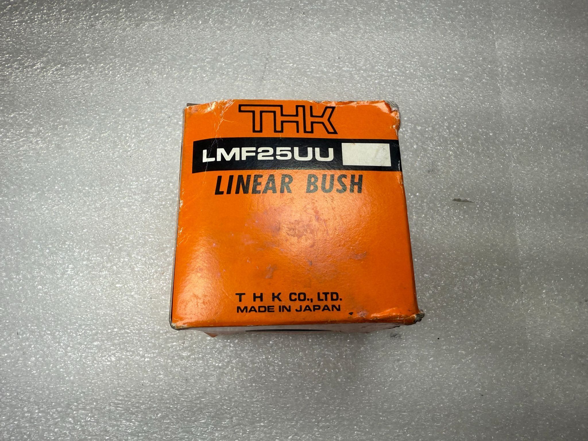 THK LMF25UU Flanged Linear Bearing 25 mm ID x 40 mm OD NEW 0