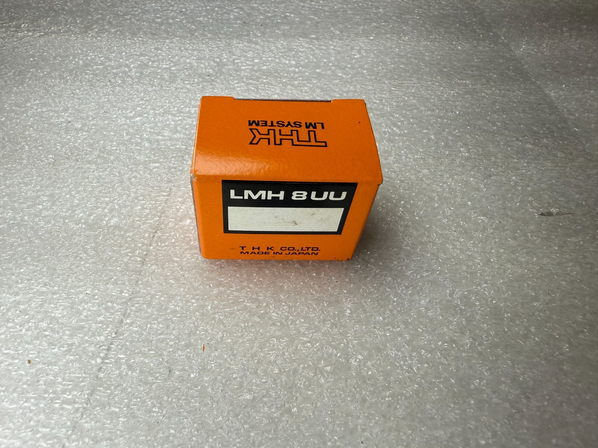 THK LMH8UU Flanged Linear Bushing NEW 0
