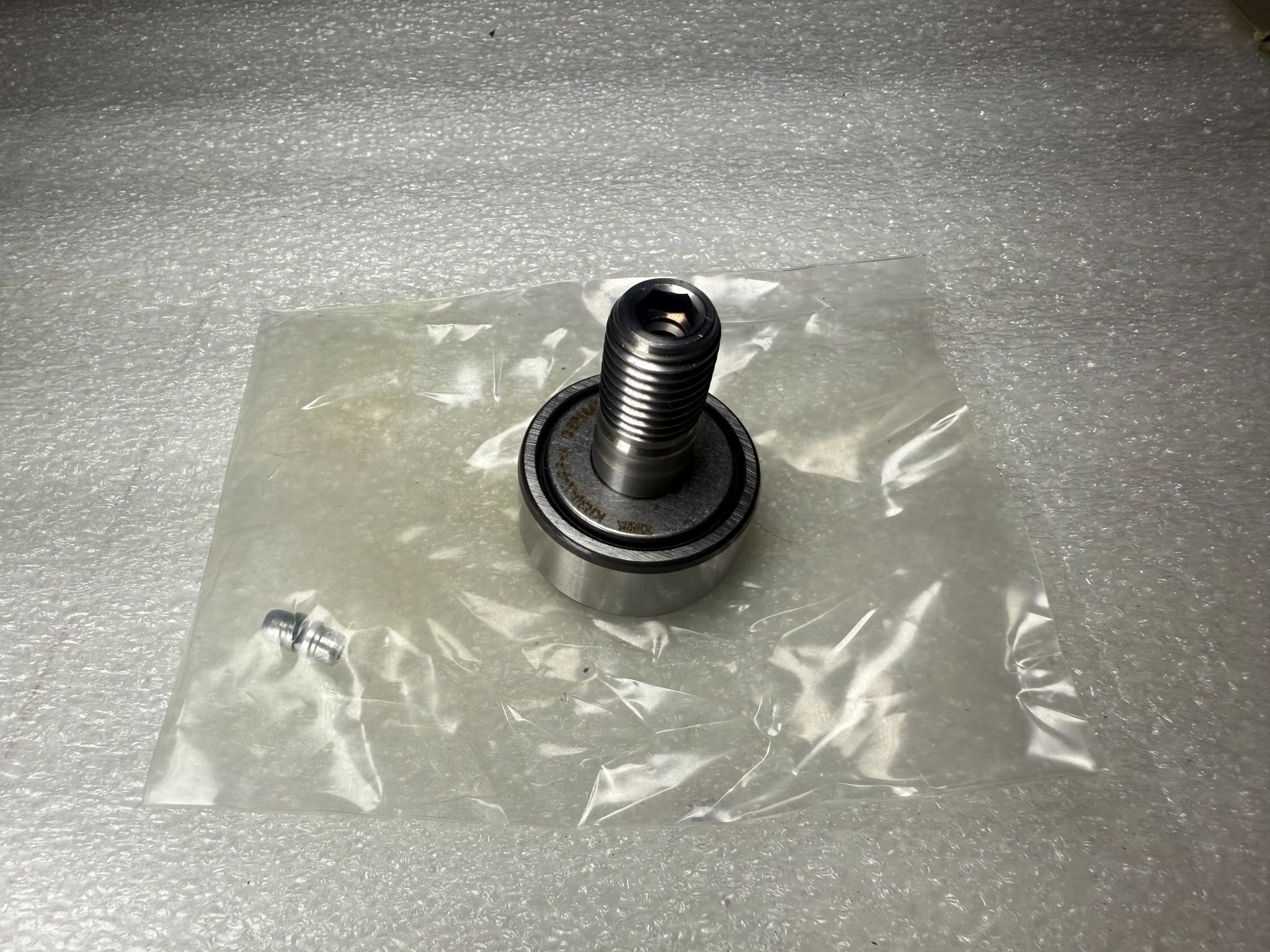 INA KR30-X-PP-A Cam Follower Bearing 30 mm Roller Diameter x 14 mm Roller Width NEW 2
