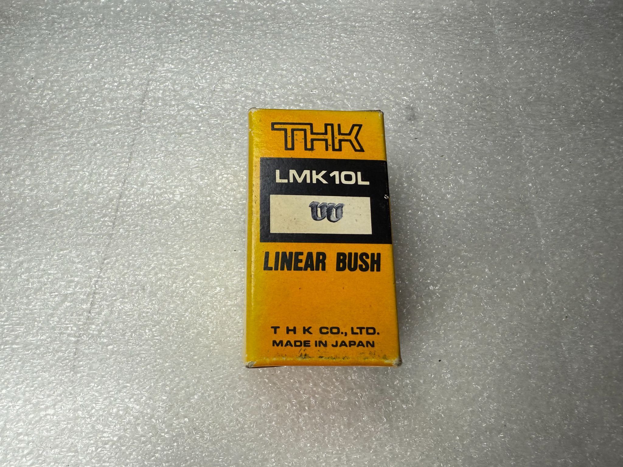 THK LMK10LUU Flanged Linear Bushing 10 mm ID x 19 mm OD NEW 0