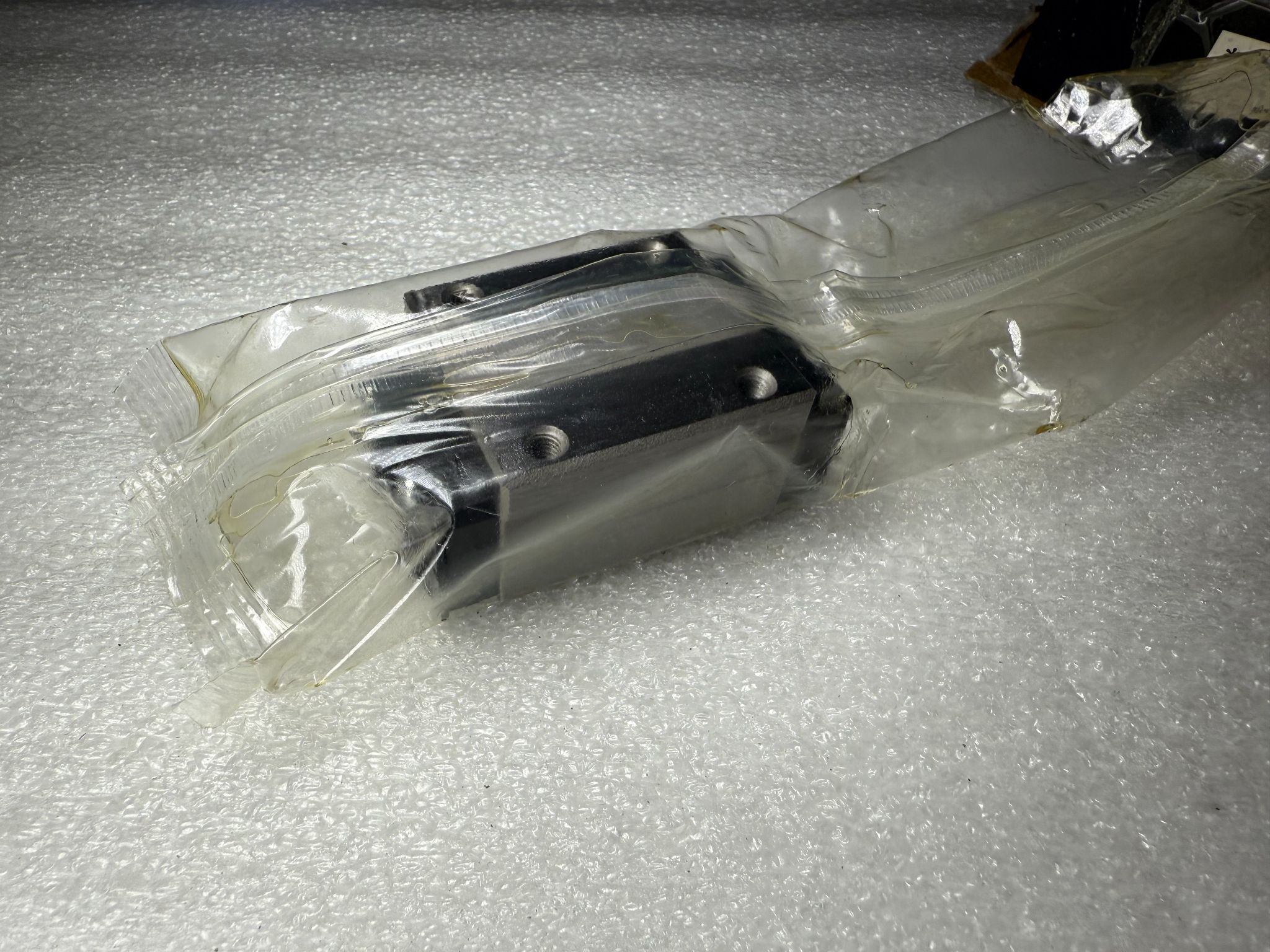 THK HSR15R1SS(GK) Linear Guide Block NEW 2
