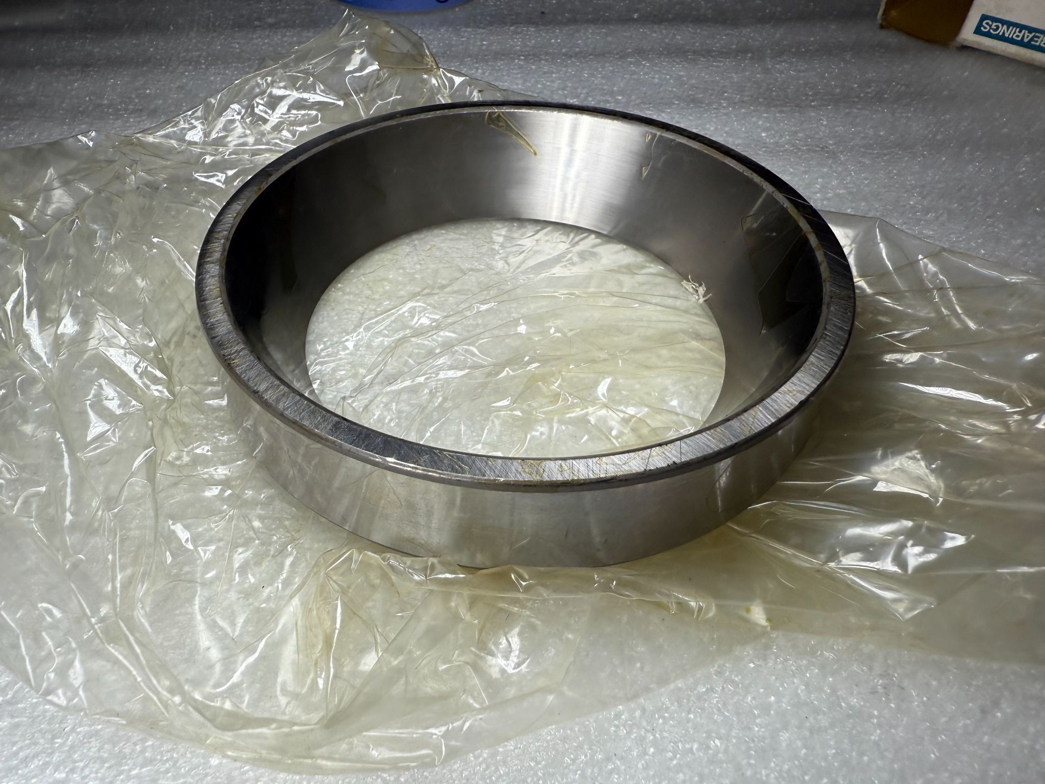 NTN 4T-72487 Tapered Roller Bearing Cup NEW 2