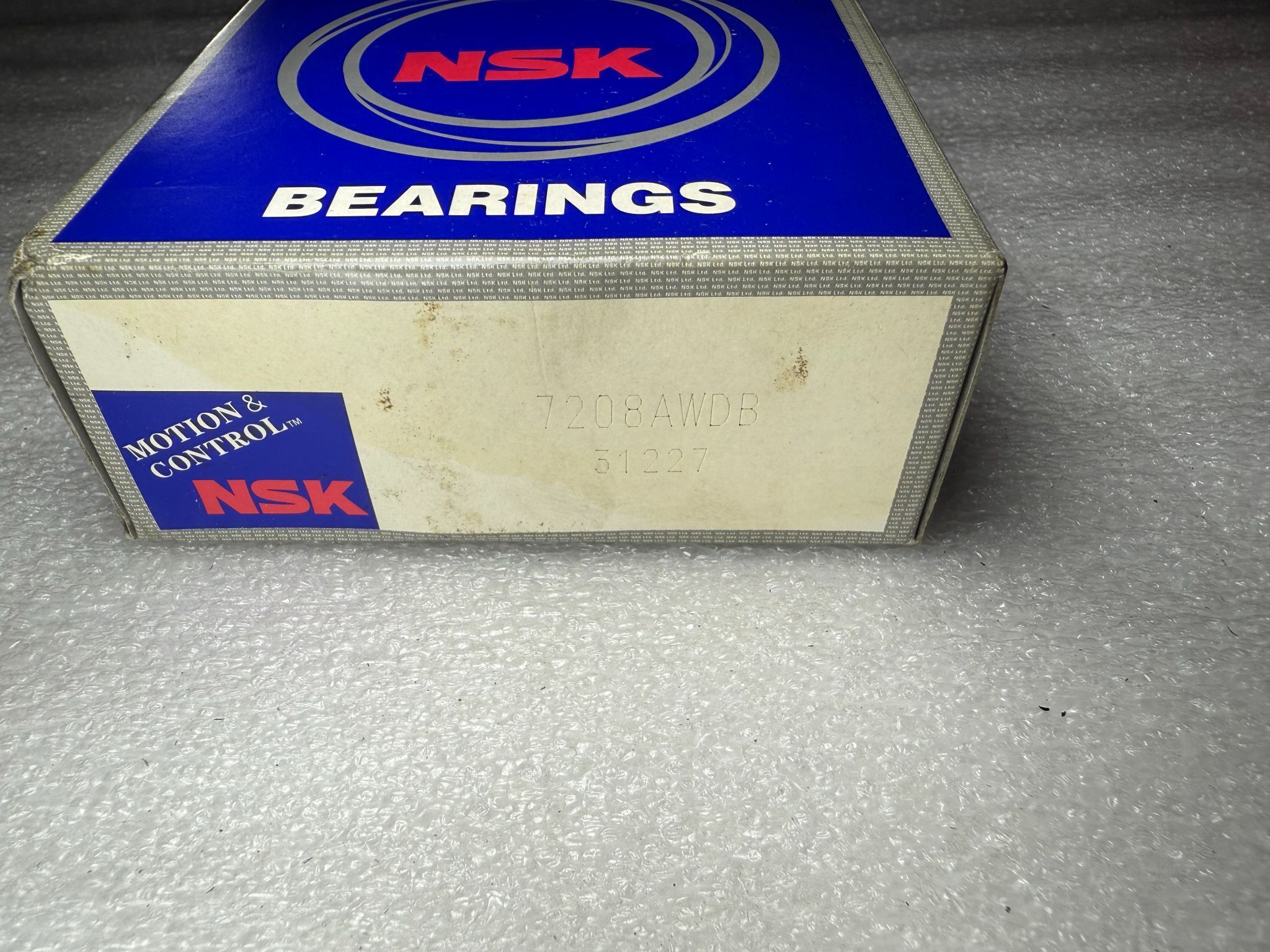NSK 7208AWDB Angular Contact Ball Bearing Set NEW 1