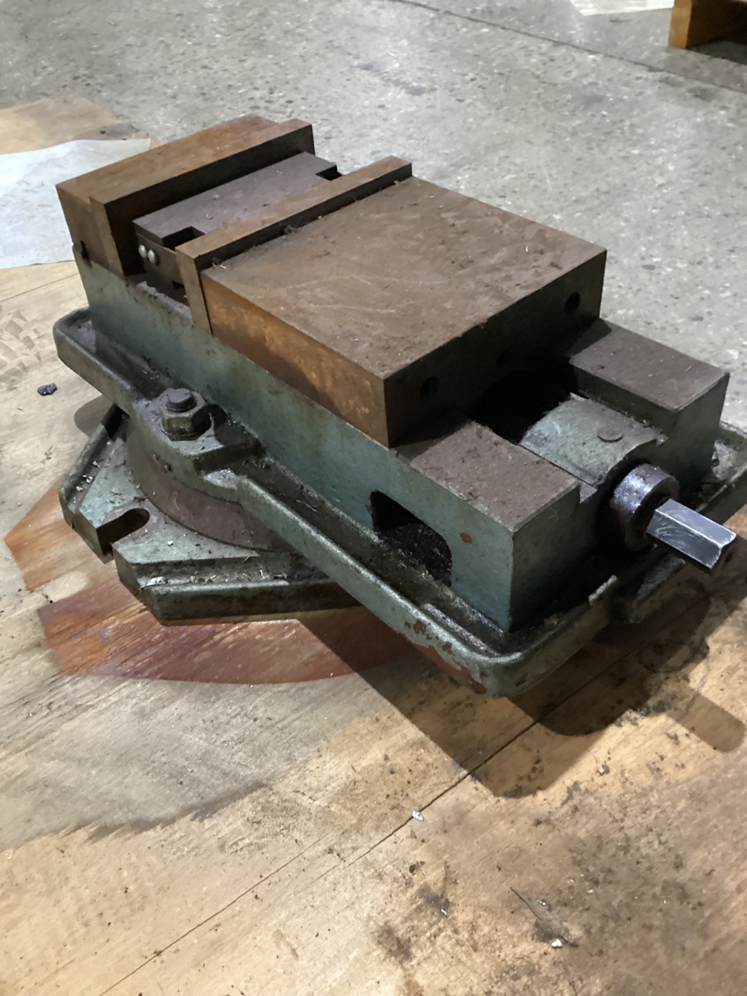 6" Precision Machine/Milling Vise with Swivel Base 3