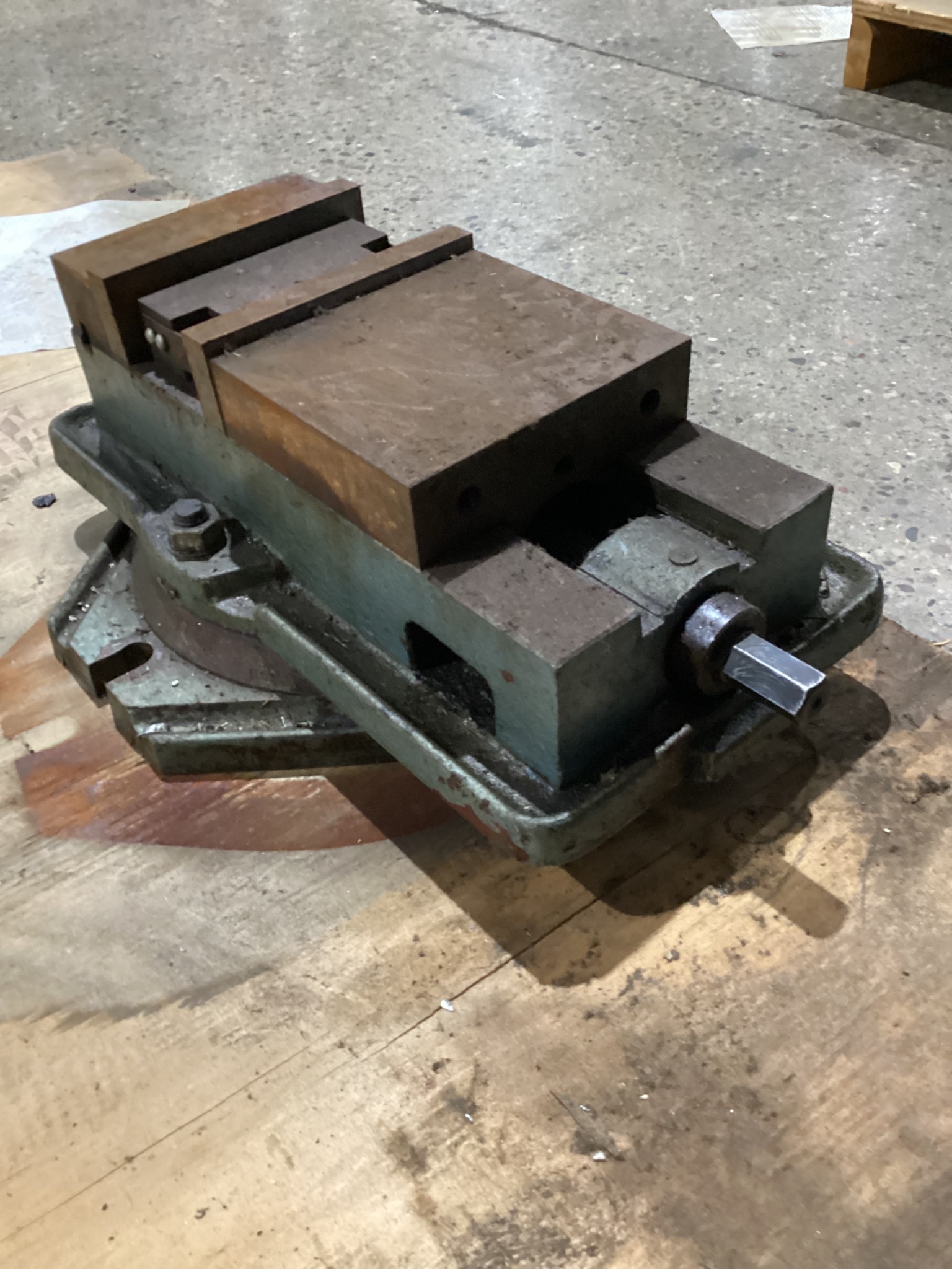 6" Precision Machine/Milling Vise with Swivel Base 4