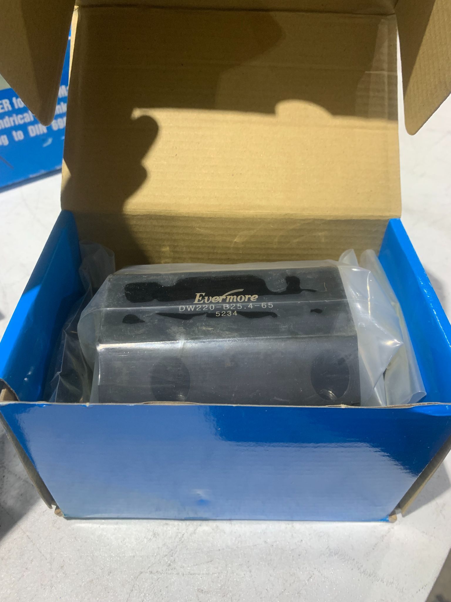 EVERMORE DW220-B25.4-65 Single Round Shank Holder 1" NEW 2