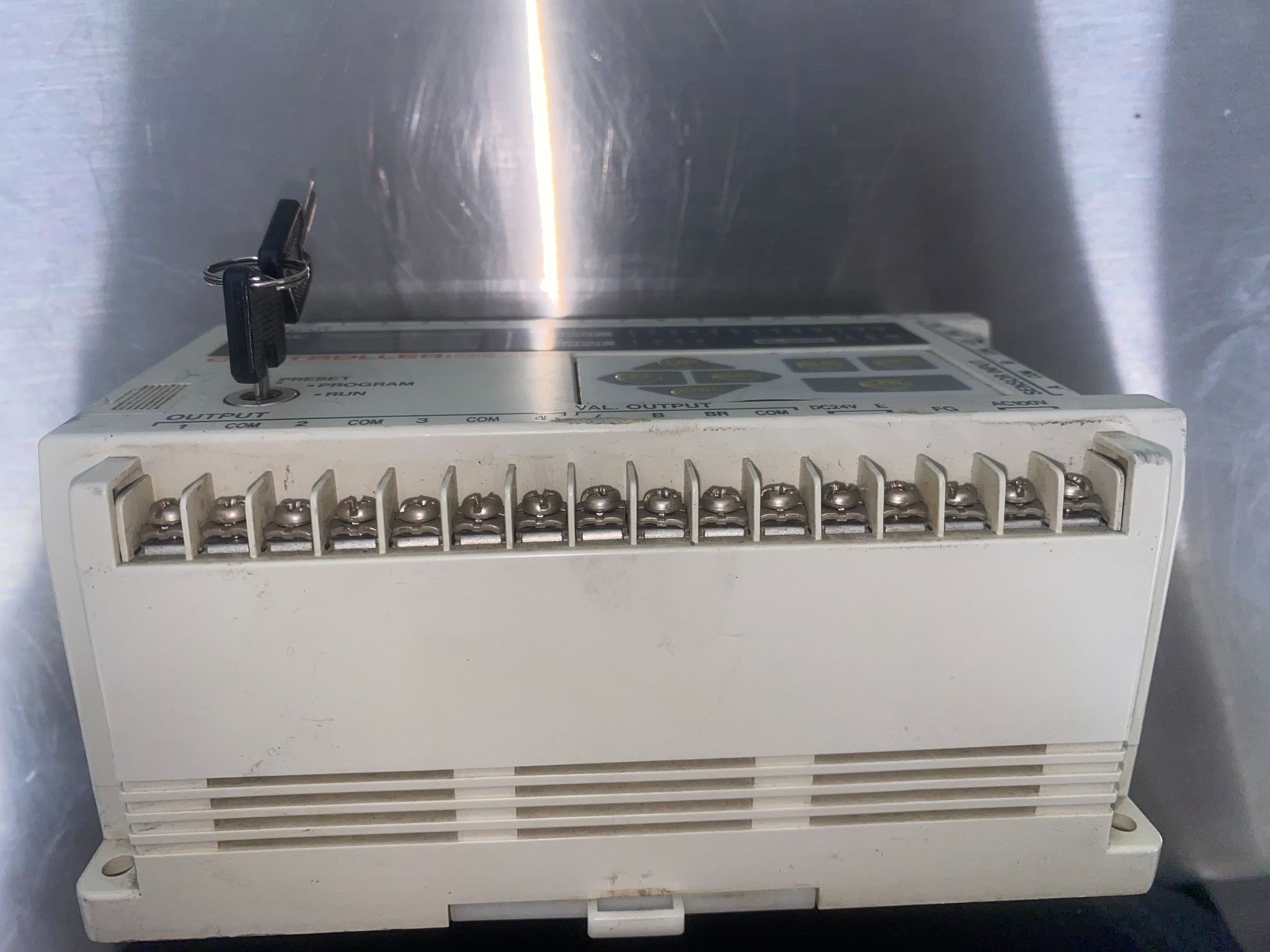 SMC CEU2P Pneumatic Controller USED 1