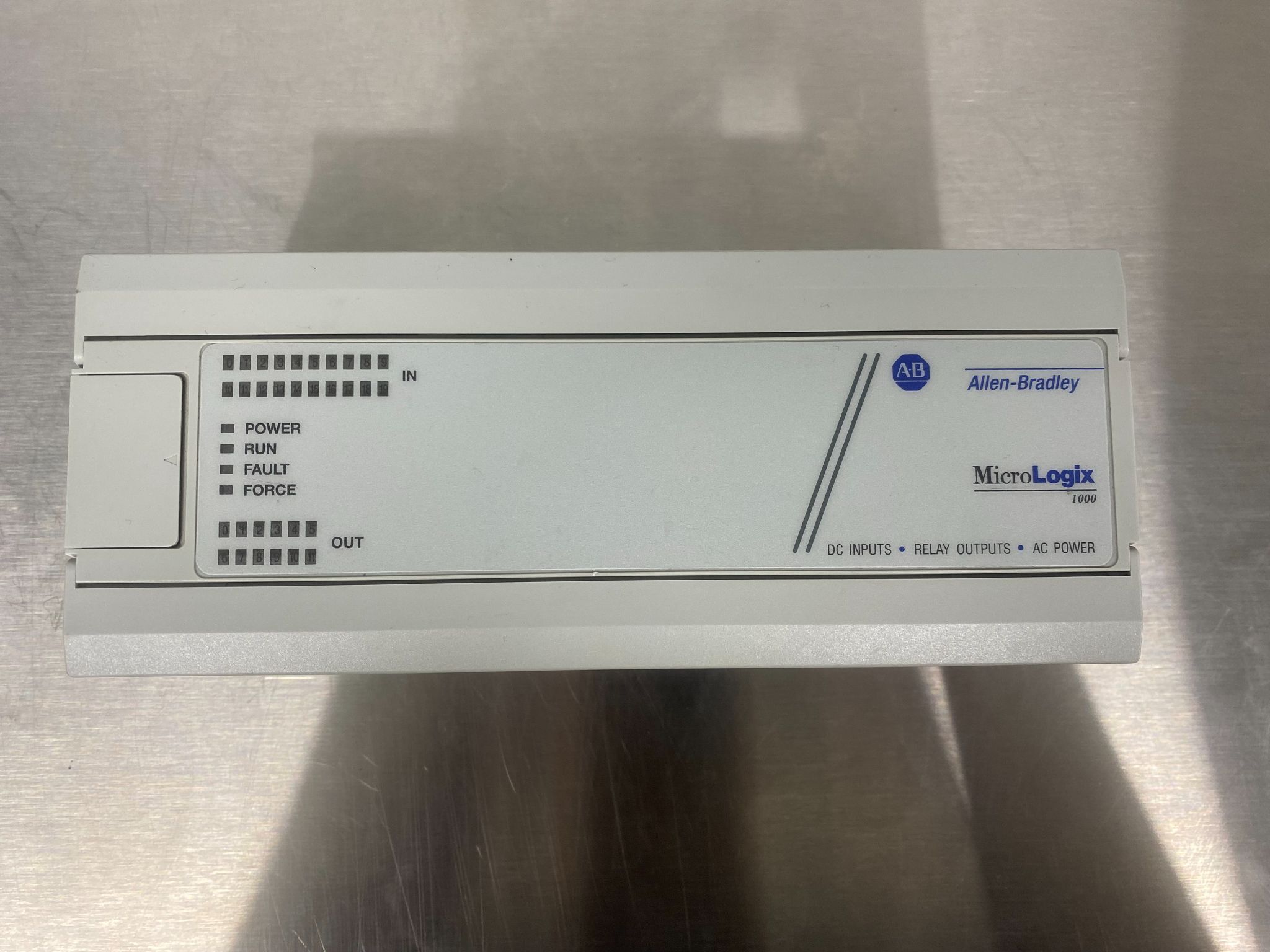 ALLEN BRADLEY 1761-L32BWA/E Controller USED 0
