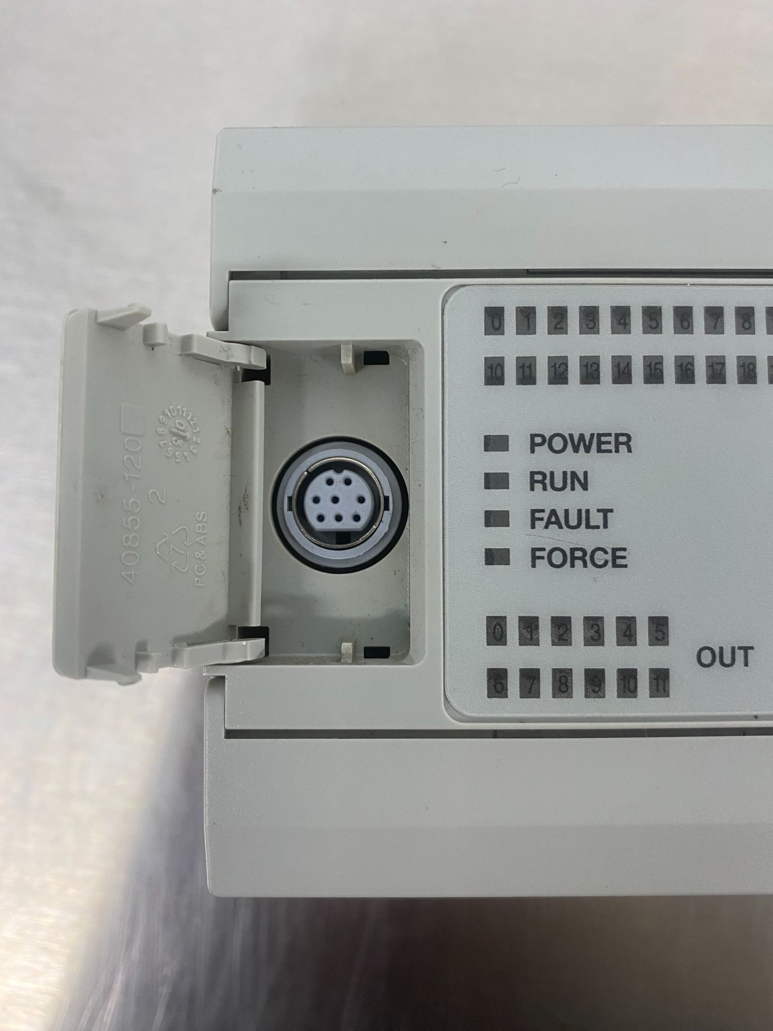 ALLEN BRADLEY 1761-L32BWA/E Controller USED 5