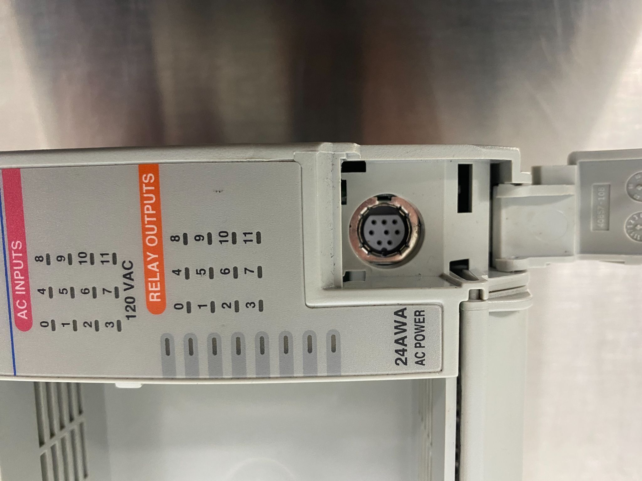 ALLEN BRADLEY 1764-24AWA/B MicroLogix 1500 PLC Base Module USED 2