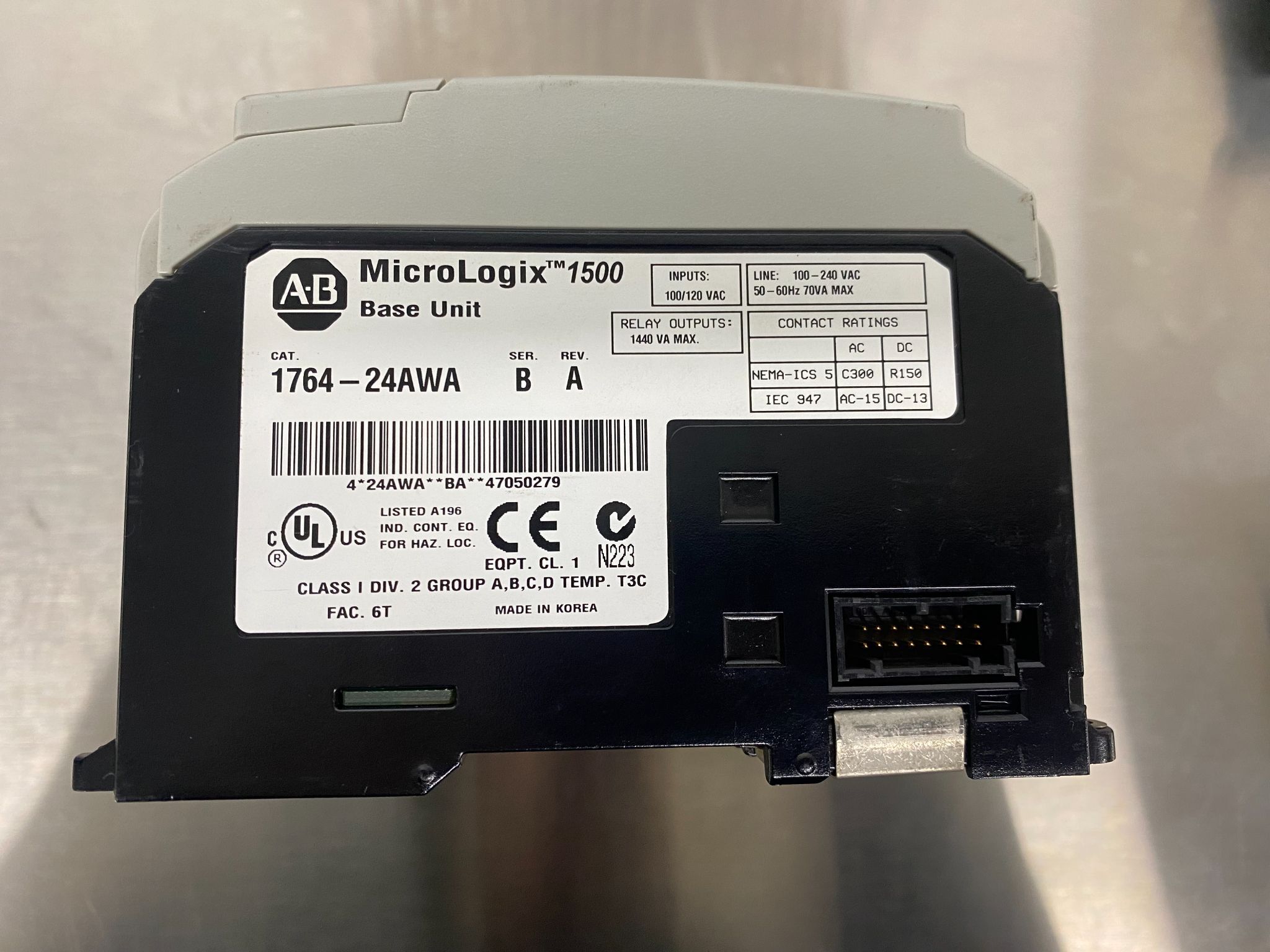 ALLEN BRADLEY 1764-24AWA/B MicroLogix 1500 PLC Base Module USED 6