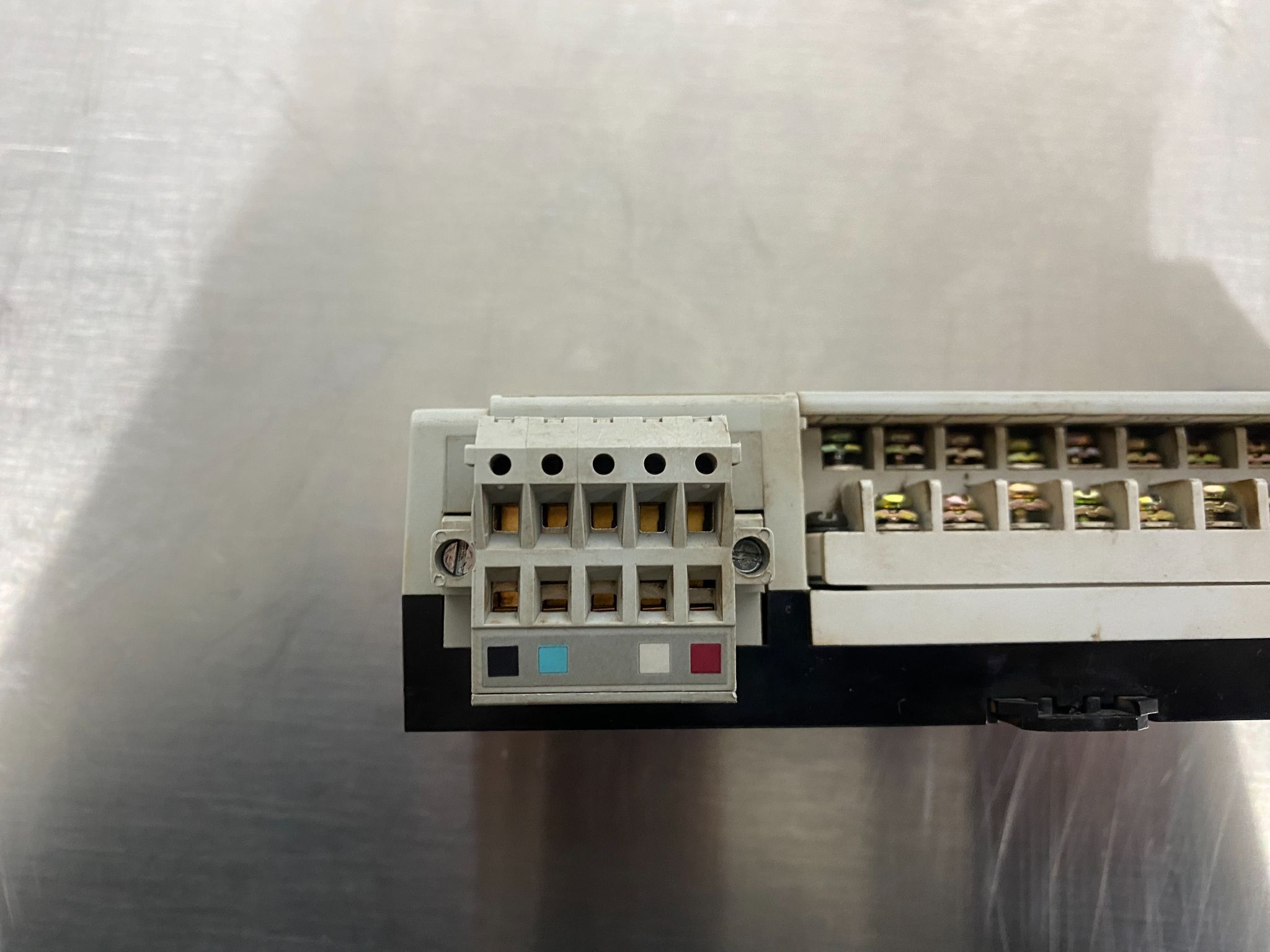 ALLEN BRADLEY 1791-8B8P/D MicroLogix 1500 PLC I/O Module USED 2