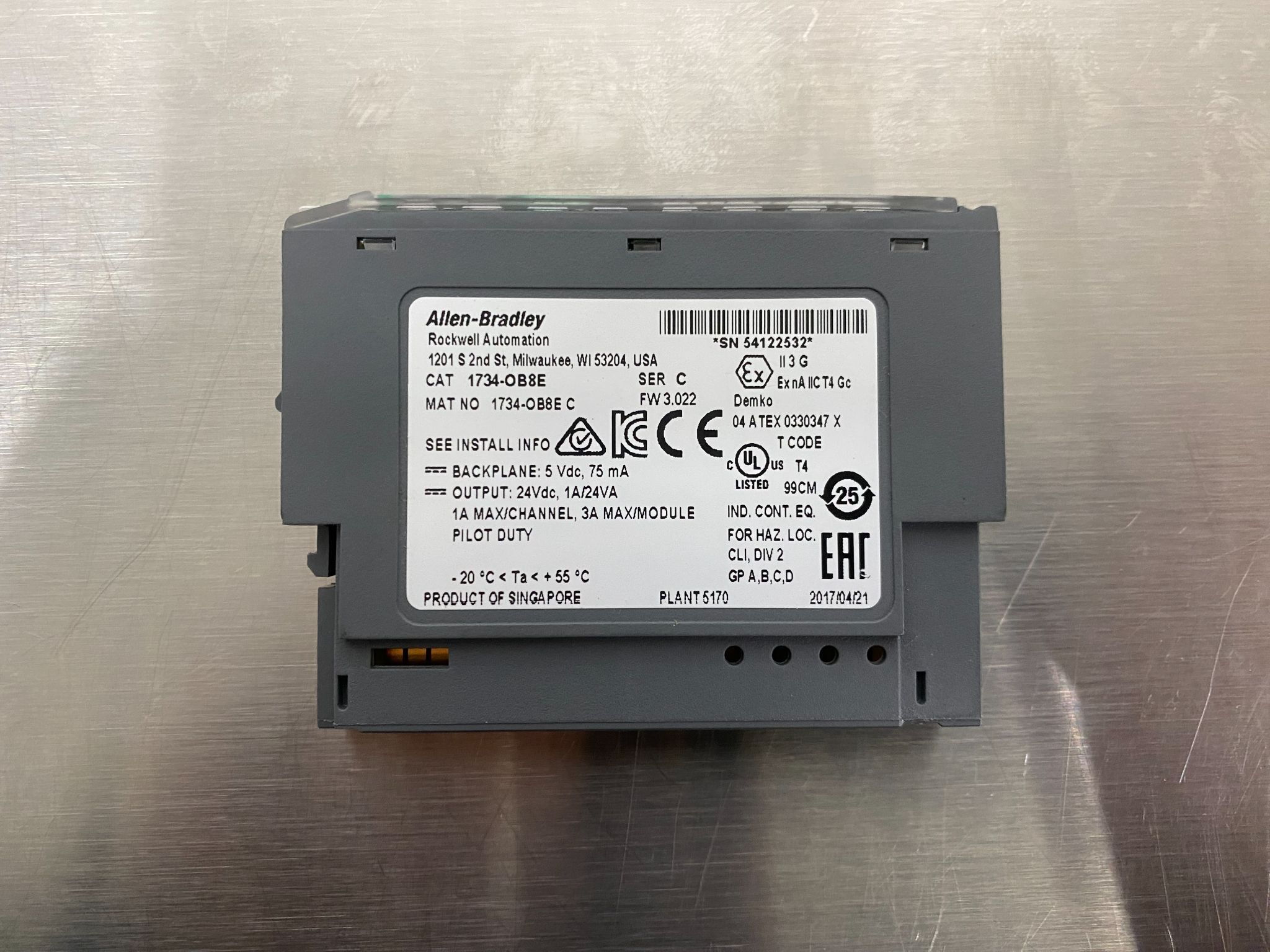 ALLEN BRADLEY 1734-OB8E Point I/O Digital Output Module USED 2