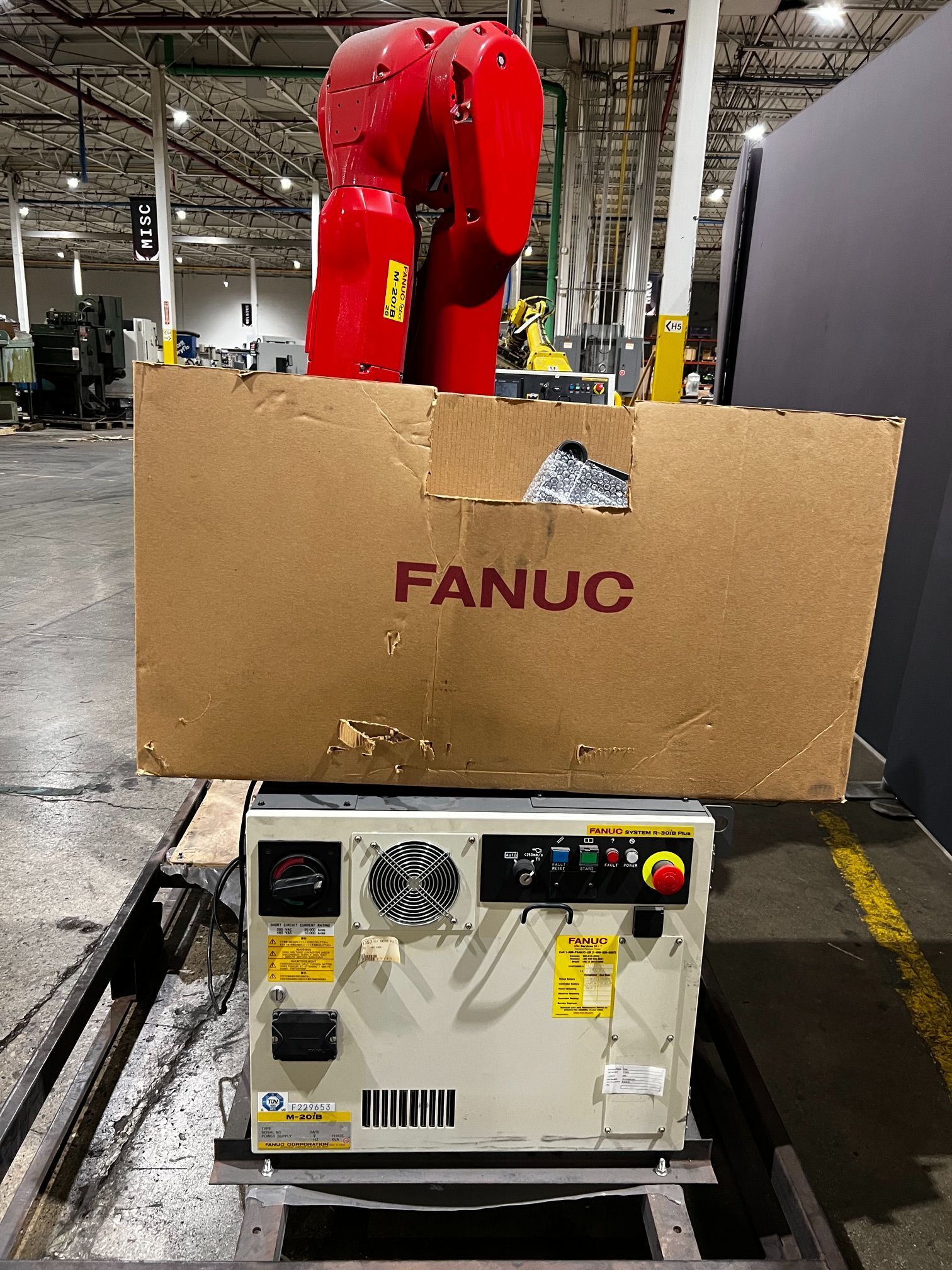 FANUC M-20iB/25 Complete With R-30iB Plus Controller NEW 1