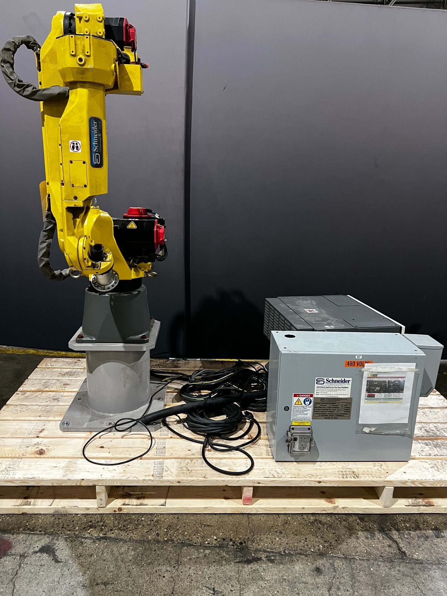 FANUC M-20iA Complete With R-30iB Controller & Machine Interface and Control Cabinet USED 0