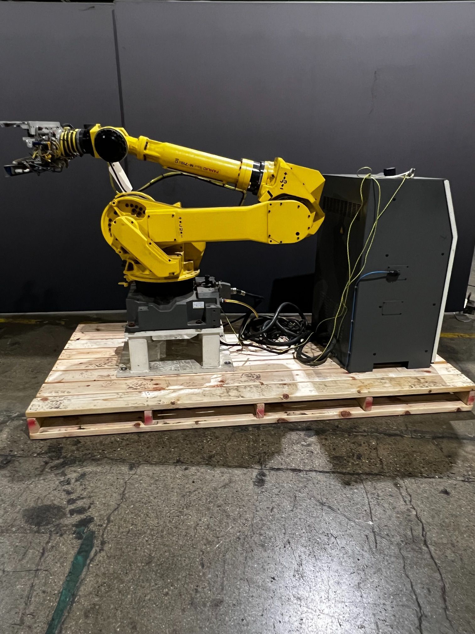 FANUC M-710iC/50 Complete With R-30iA Controller USED 0