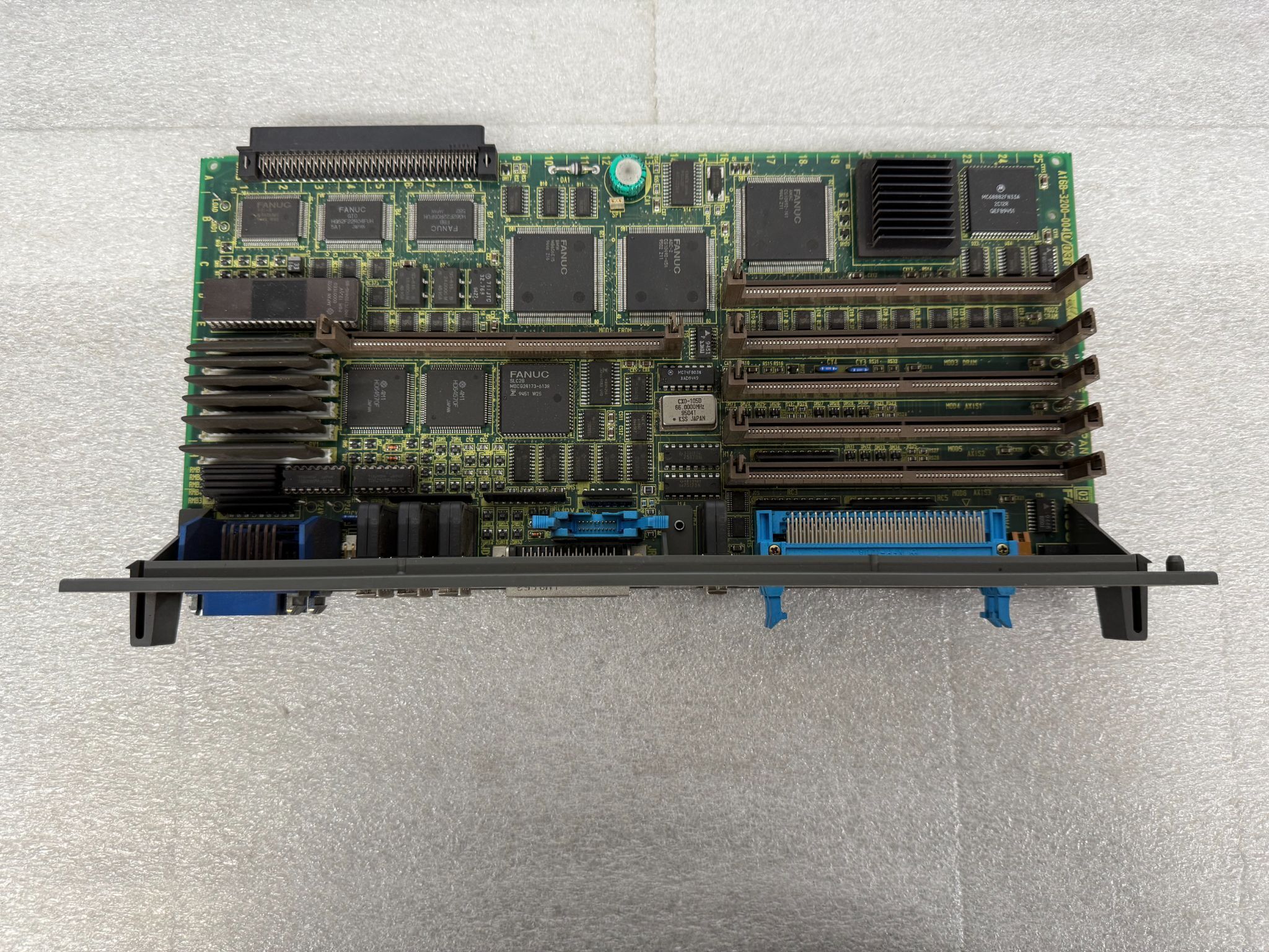 FANUC A16B-3200-0040/03C PCB - R-J2 Main CPU USED 0