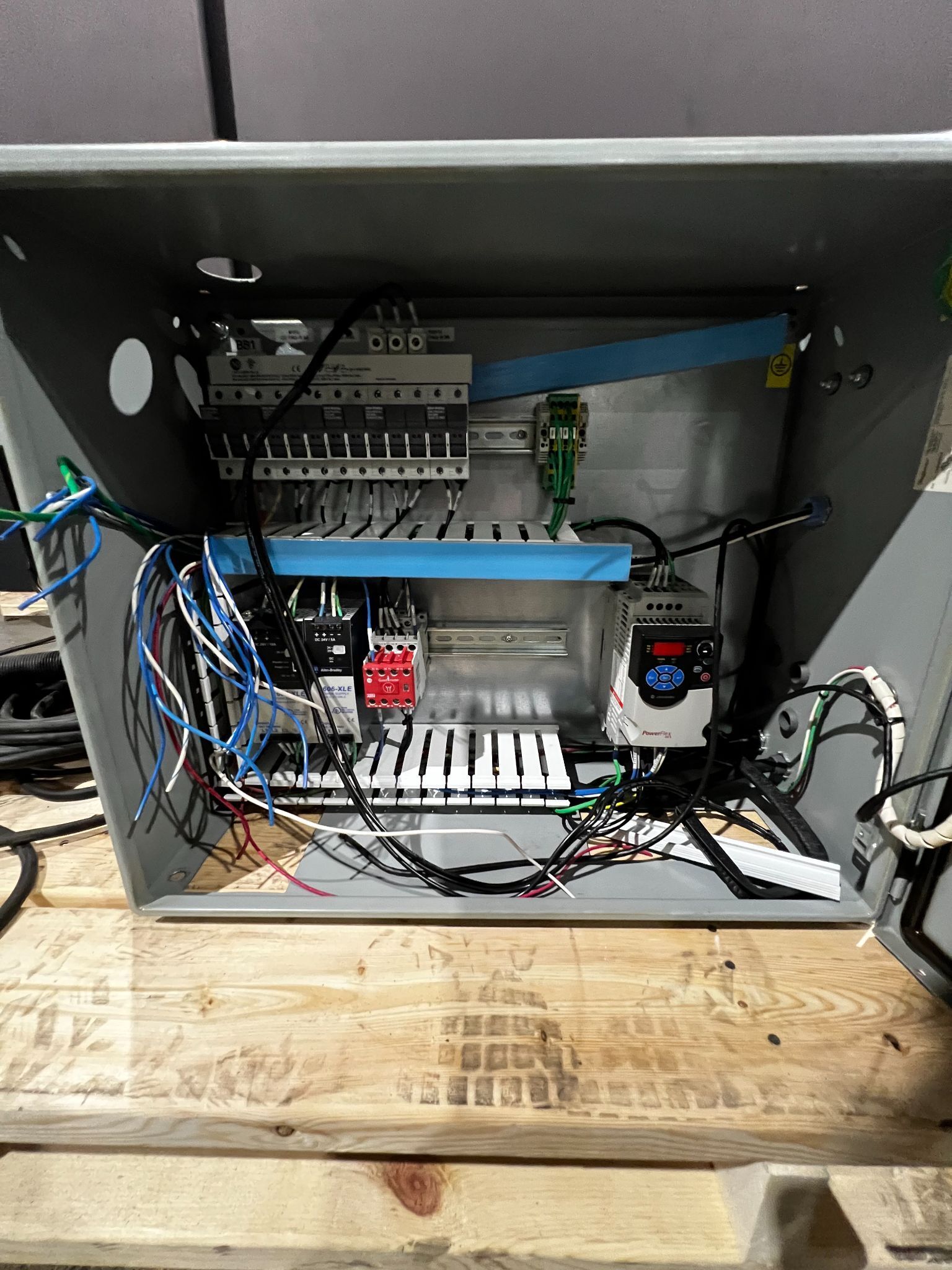 FANUC M-20iA Complete With R-30iB Controller & Machine Interface and Control Cabinet USED 9