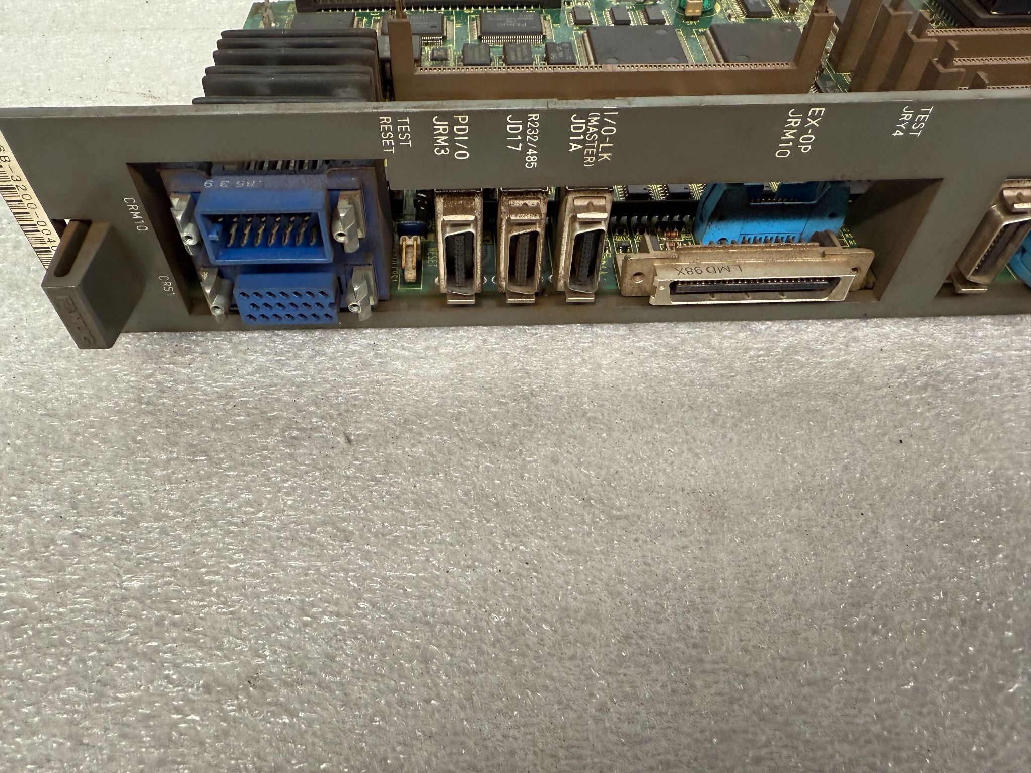 FANUC A16B-3200-0040/06D PCB - R-J2 Main CPU USED 1