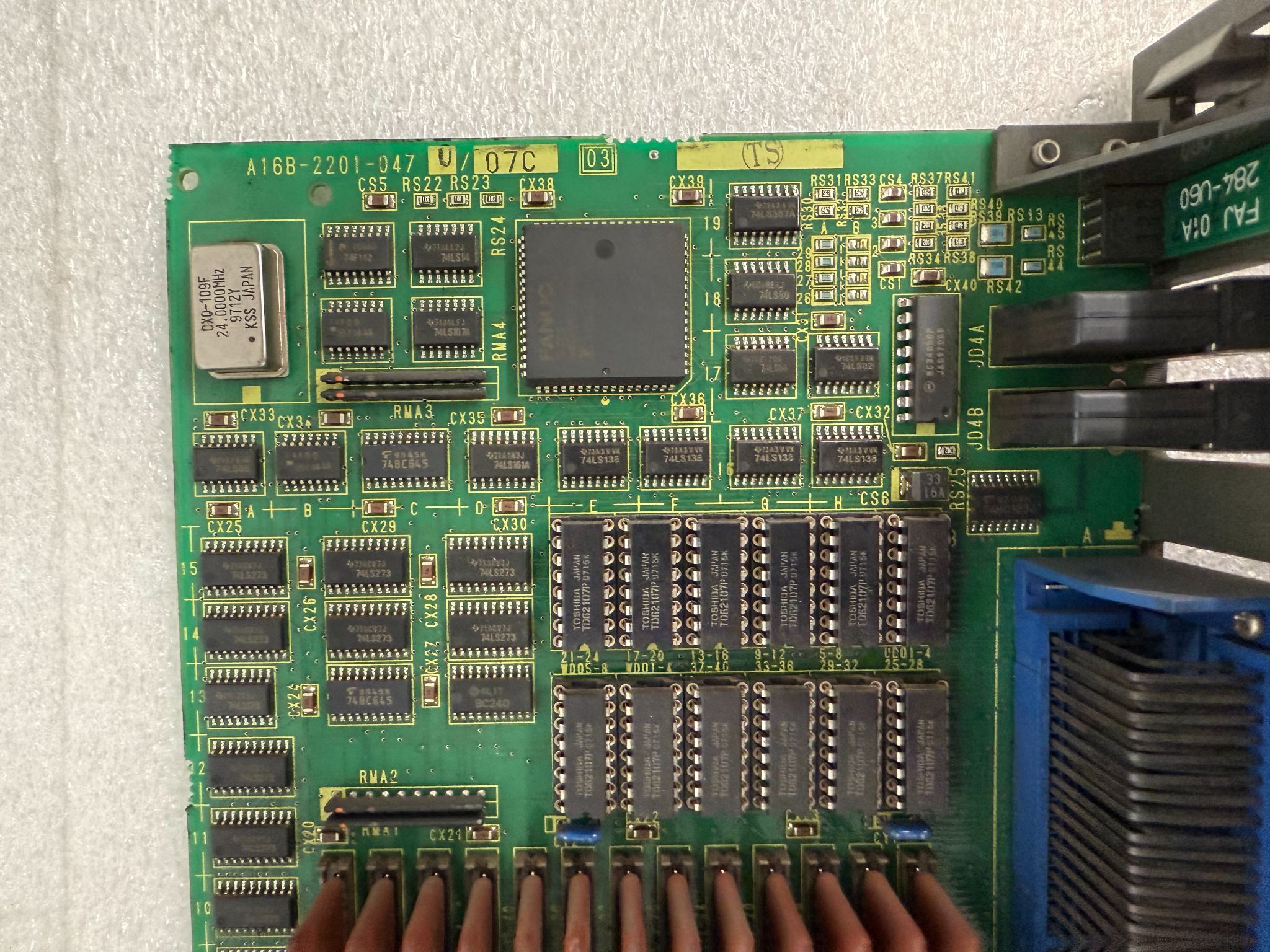 FANUC A16B-2201-0470/07C PCB - I/O Processor Module USED 4