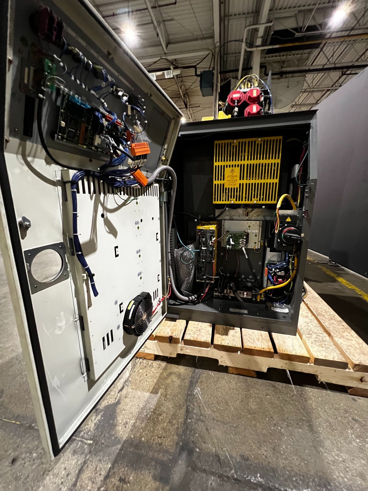 FANUC R-2000iB/165F Complete With R-30iA Controller USED 7