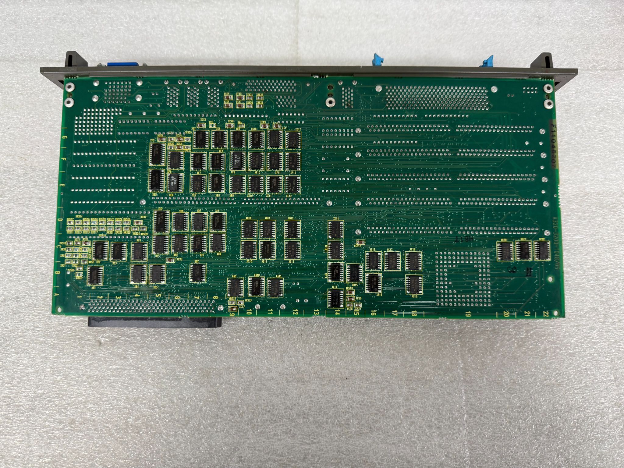 FANUC A16B-3200-0040/04C PCB - R-J2 Main CPU USED 5