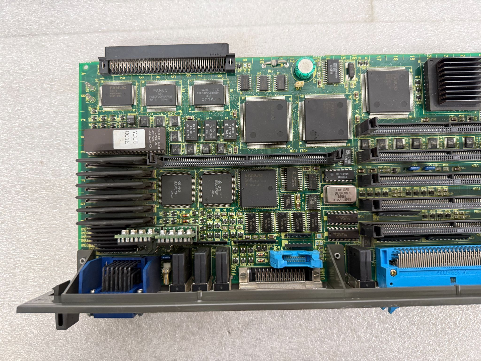 FANUC A16B-3200-0040/05D PCB - R-J2 Main CPU USED 3
