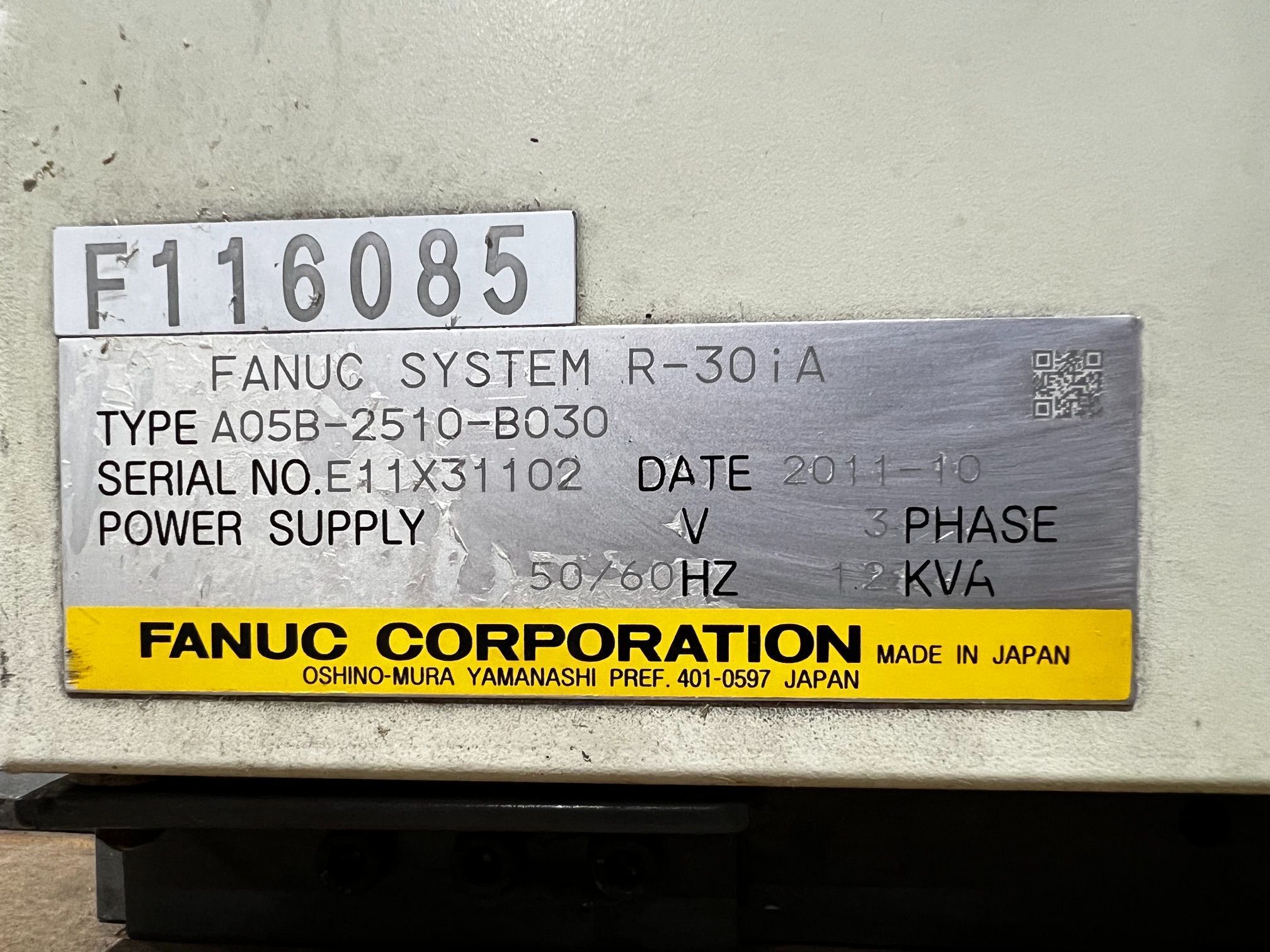 FANUC R-2000iB/165F Complete with R-30iA Controller USED 5