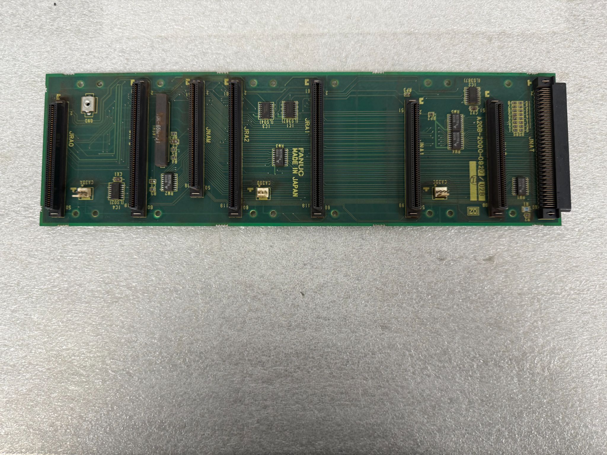 FANUC A20B-2000-0920/02B PCB - 6-Slot Back Plane USED 0